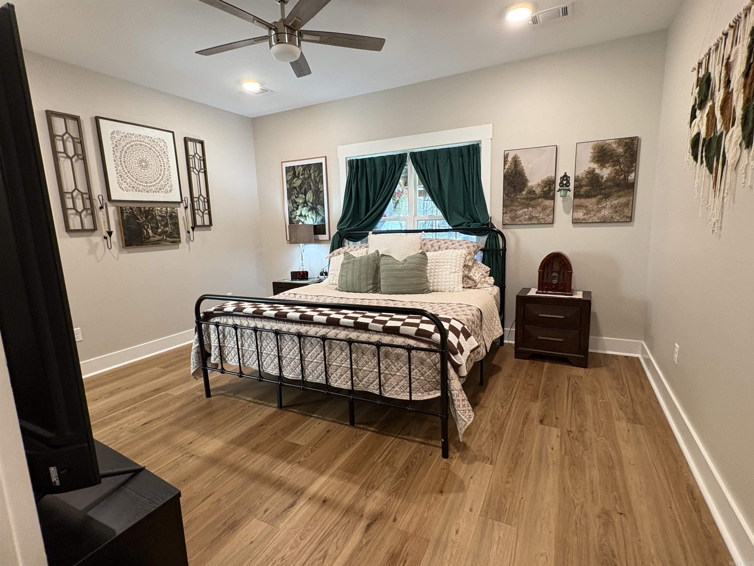 FOREST COVE - Residential