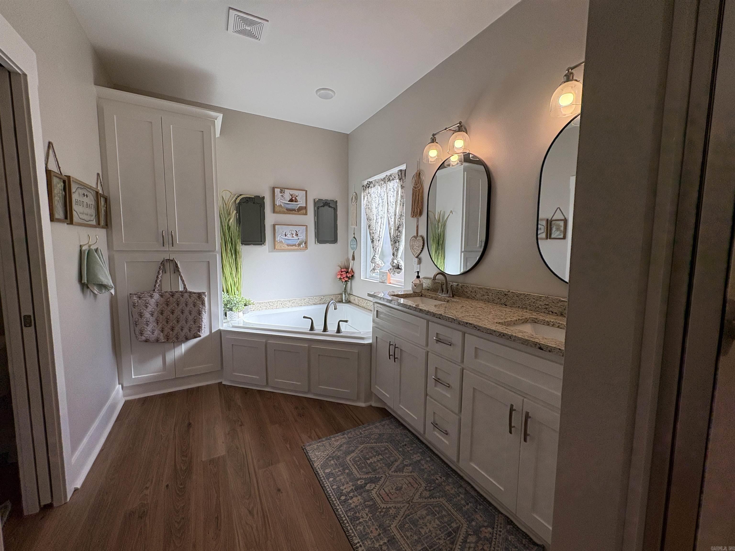 FOREST COVE - Residential