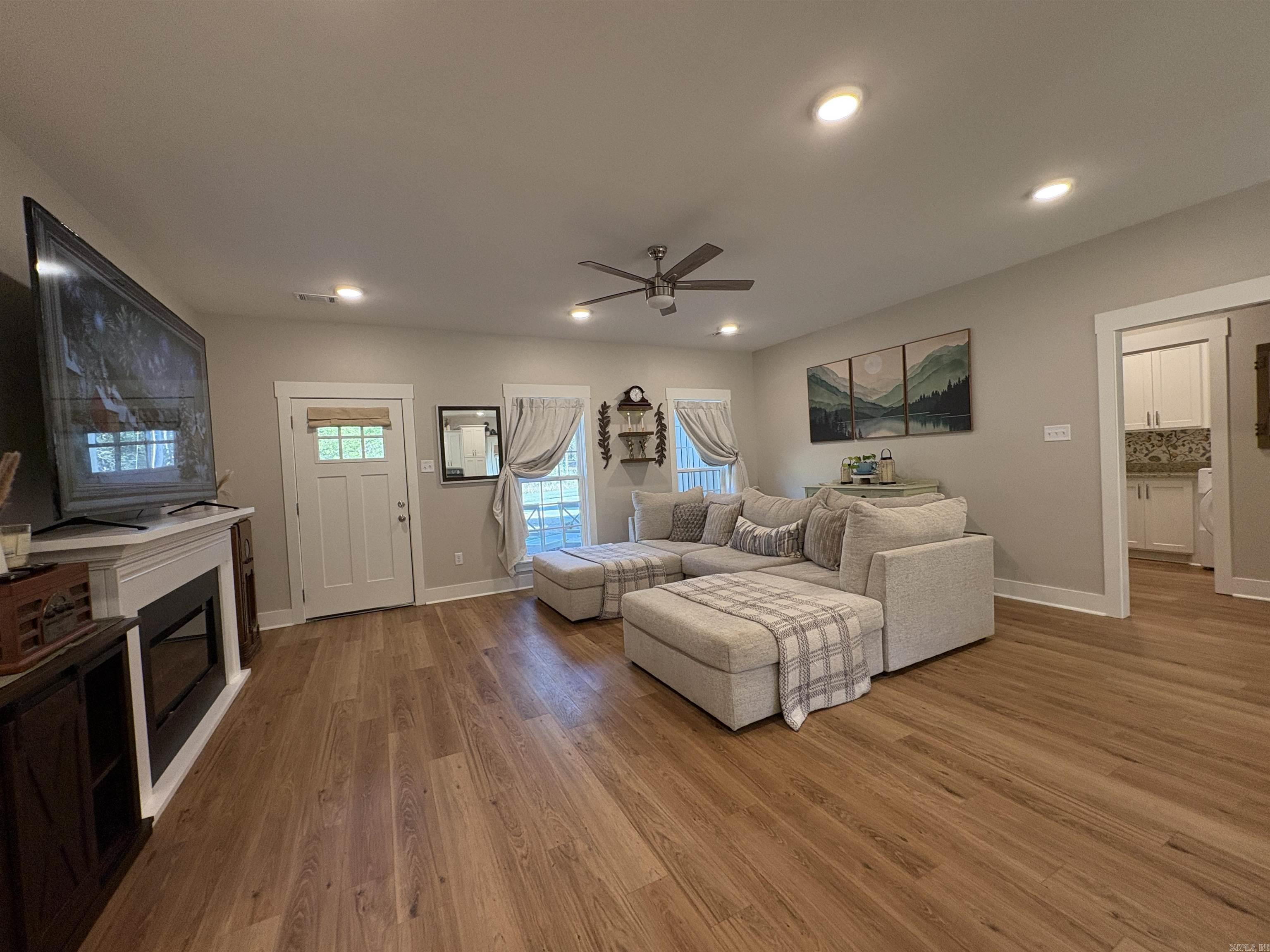 FOREST COVE - Residential