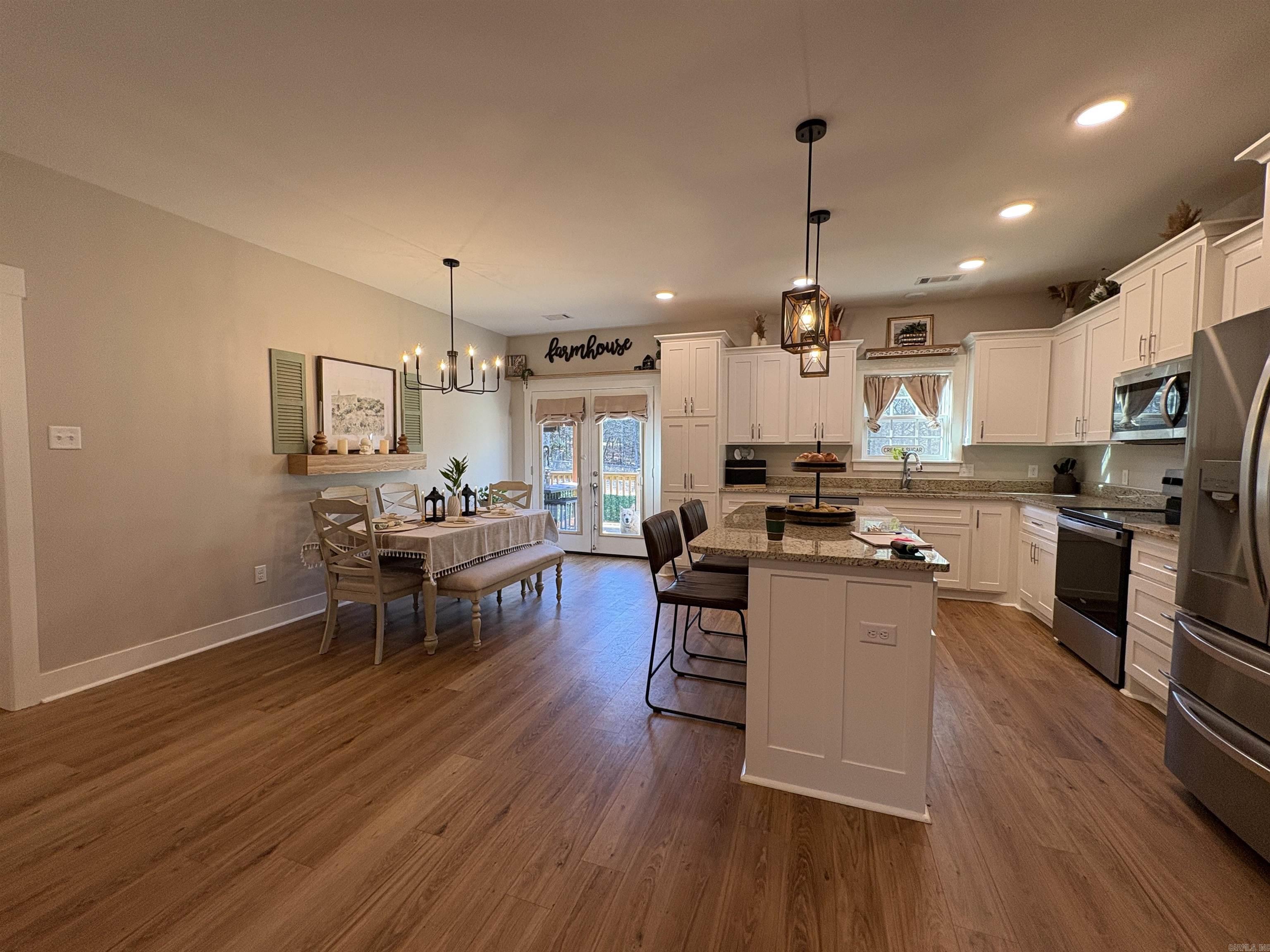 FOREST COVE - Residential