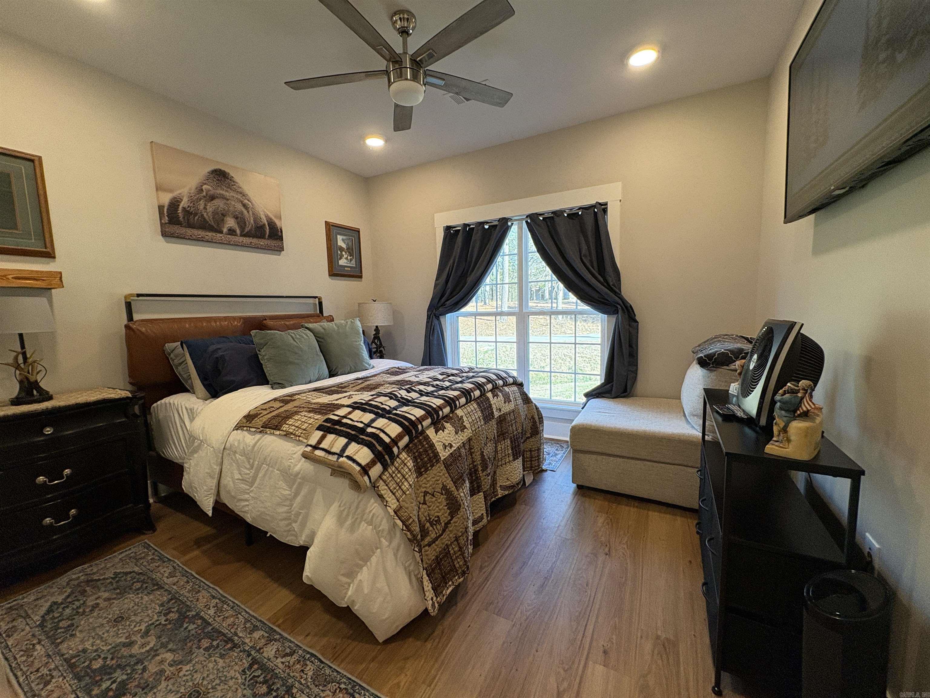 FOREST COVE - Residential