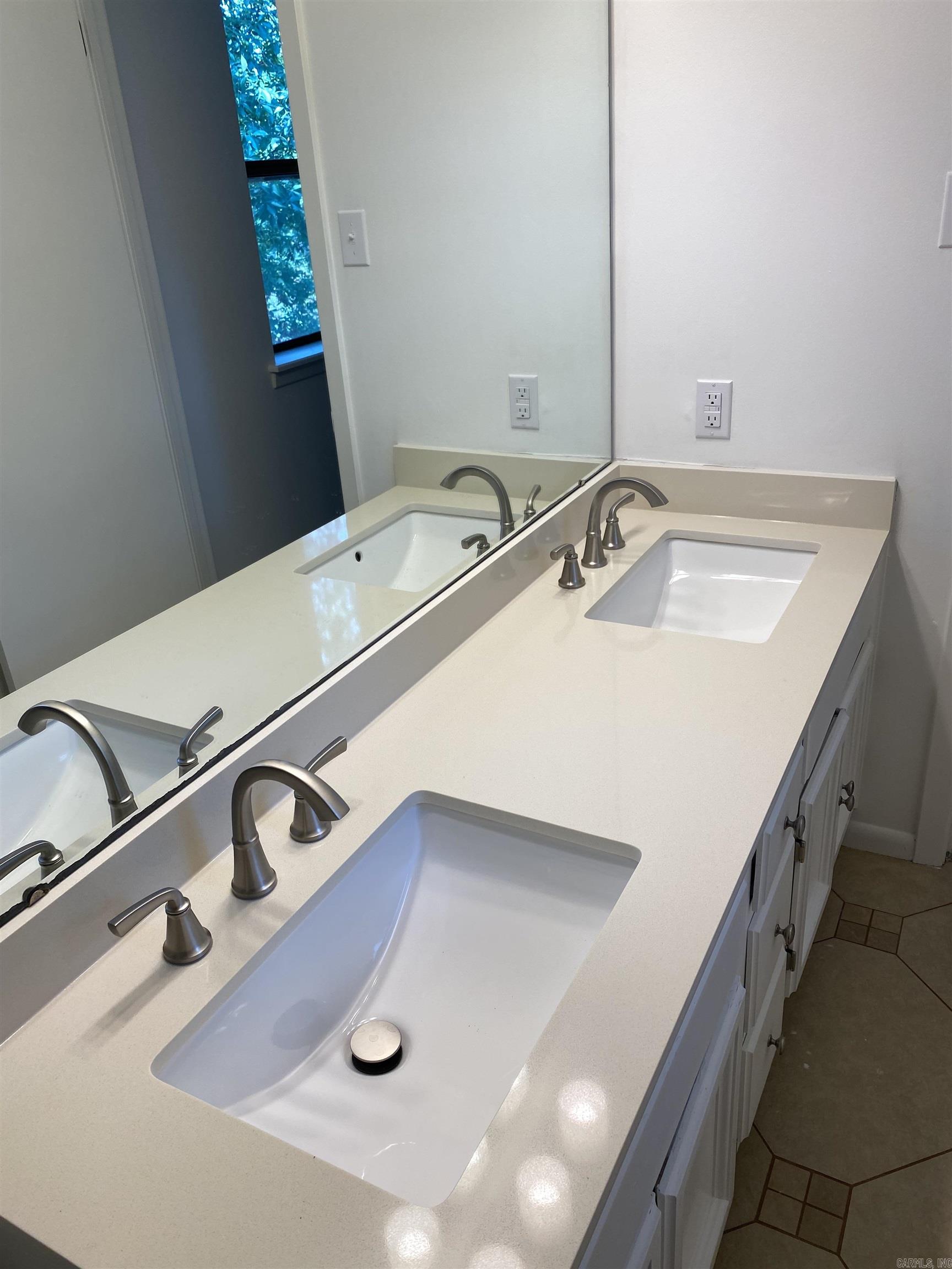 HILLSBOROUGH - Residential