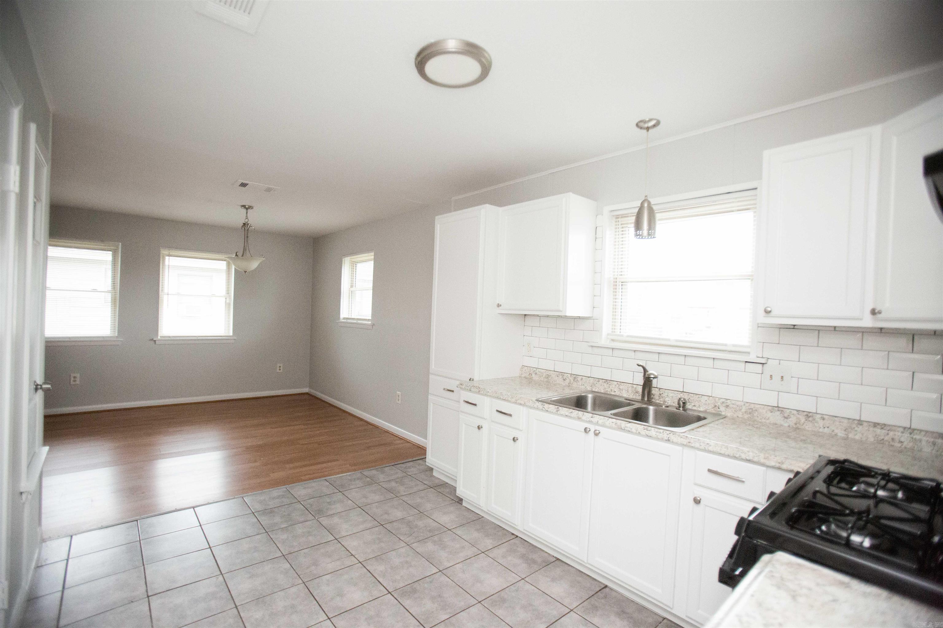 College - Residential Lease