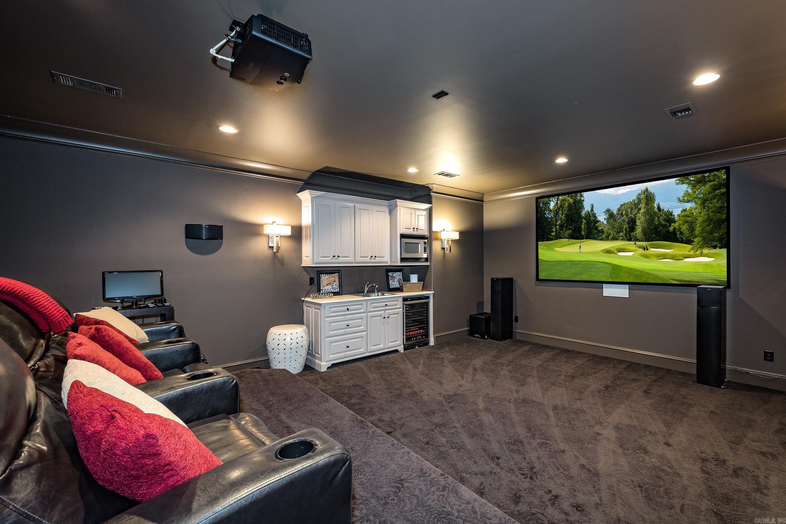 CHENAL VALLEY SOLOGNE CIRCLE - Residential