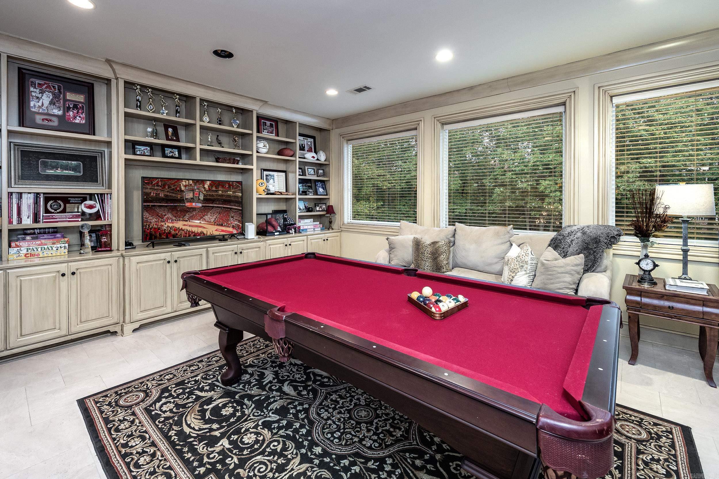 CHENAL VALLEY SOLOGNE CIRCLE - Residential