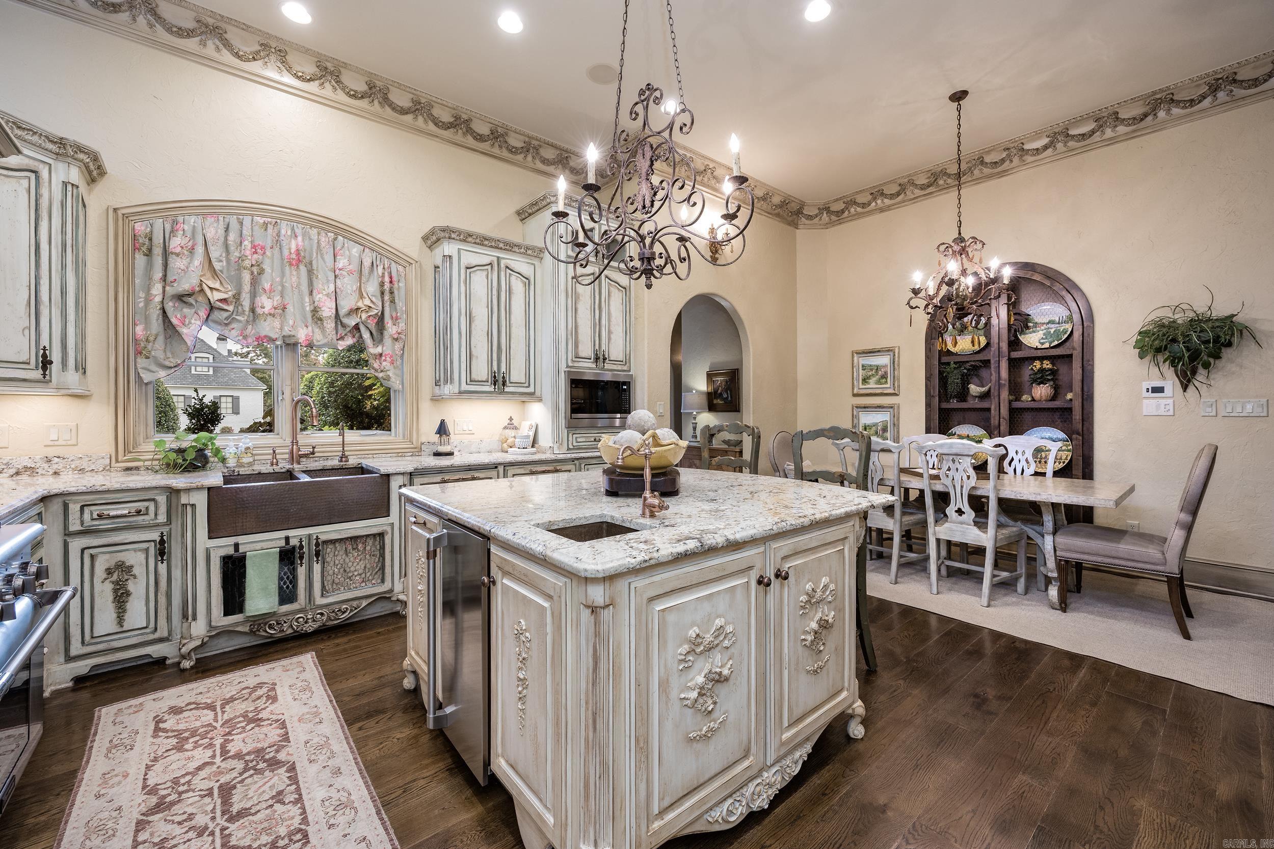 CHENAL VALLEY SOLOGNE CIRCLE - Residential