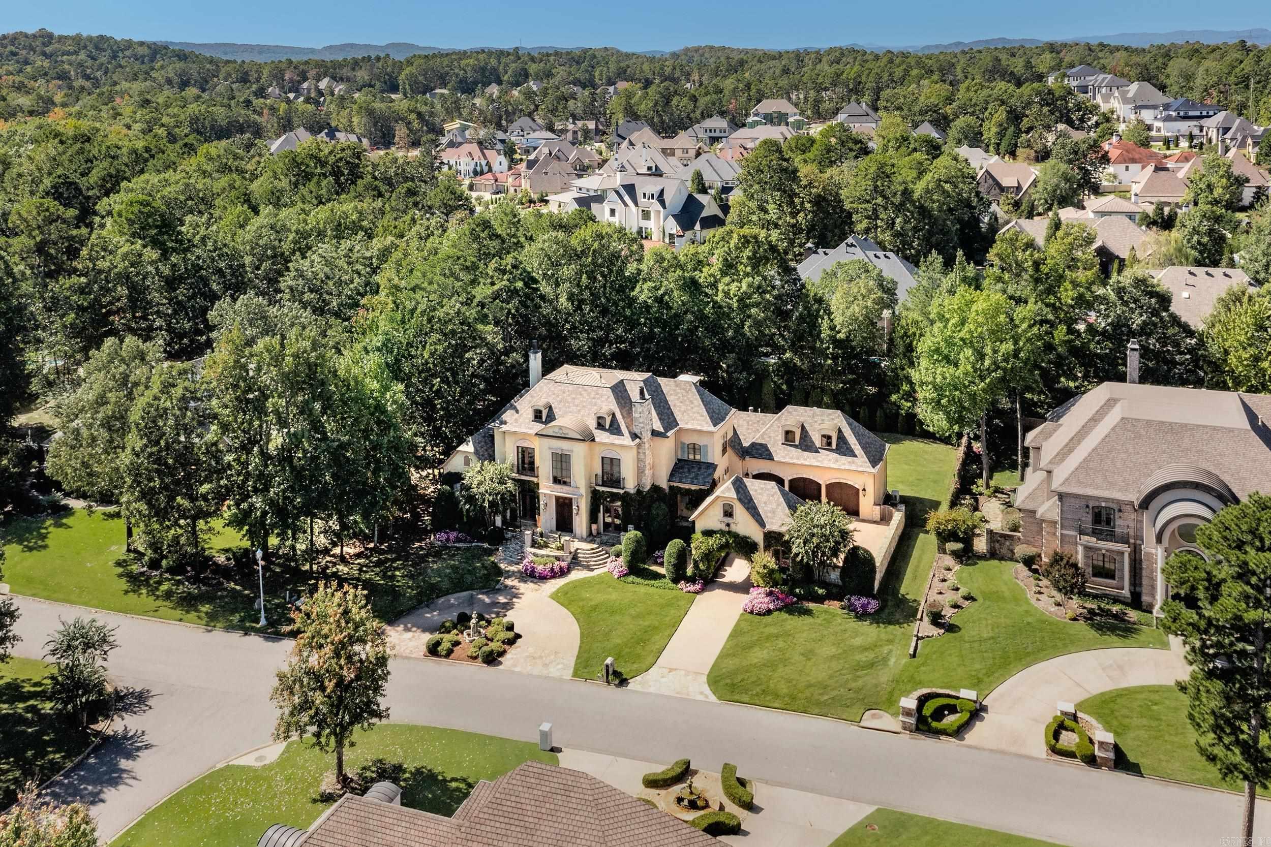 CHENAL VALLEY SOLOGNE CIRCLE - Residential