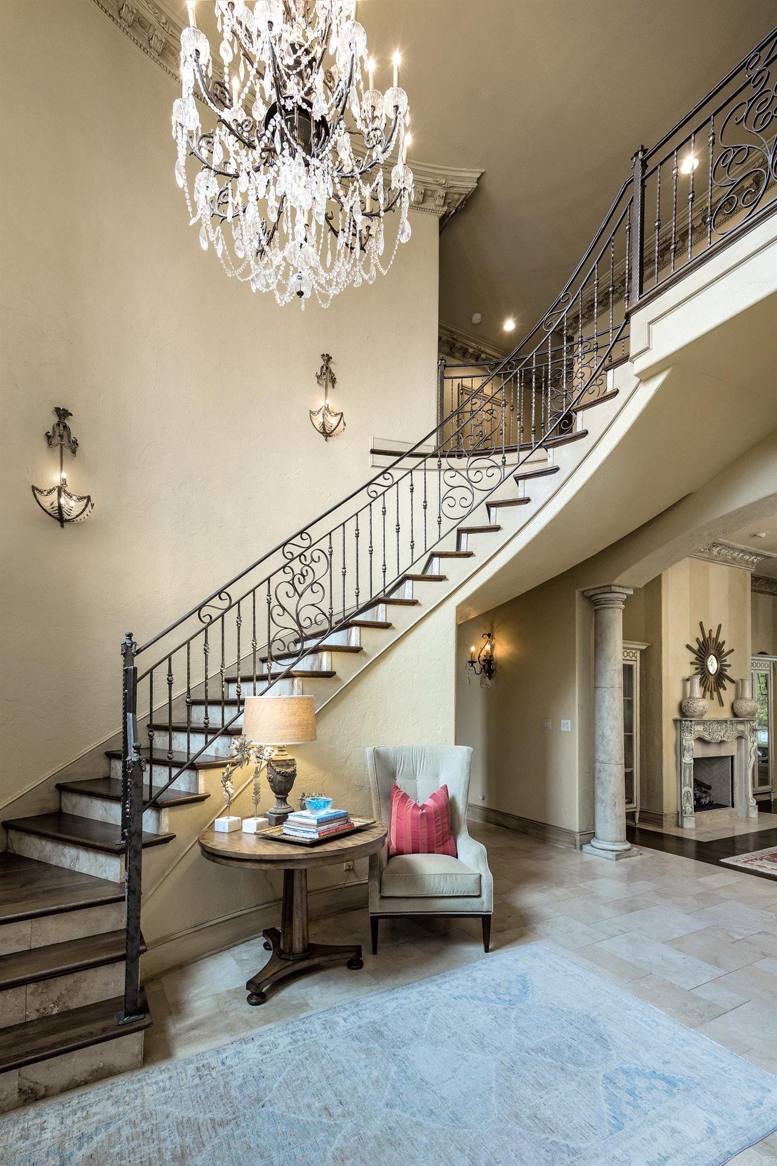 CHENAL VALLEY SOLOGNE CIRCLE - Residential