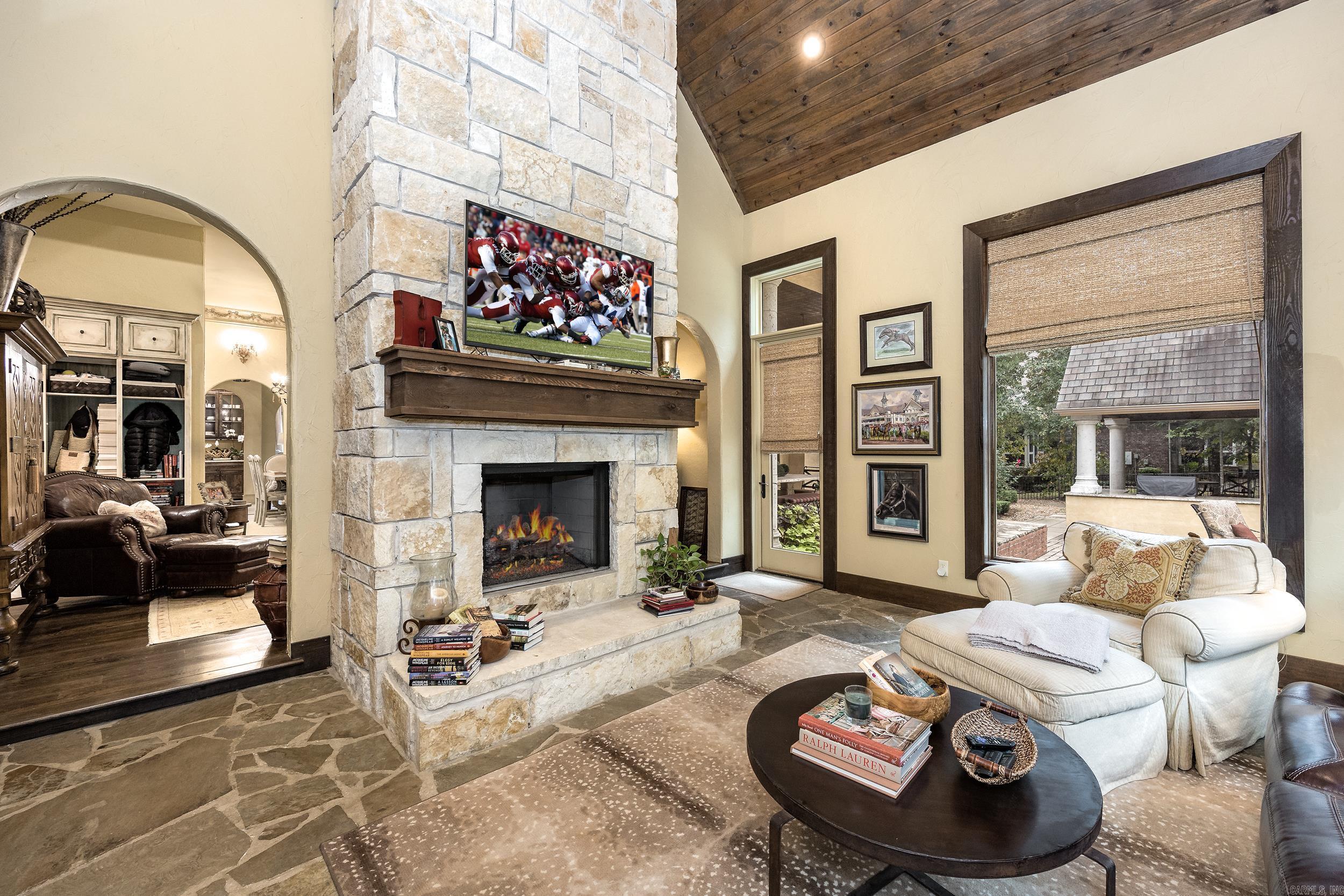 CHENAL VALLEY SOLOGNE CIRCLE - Residential