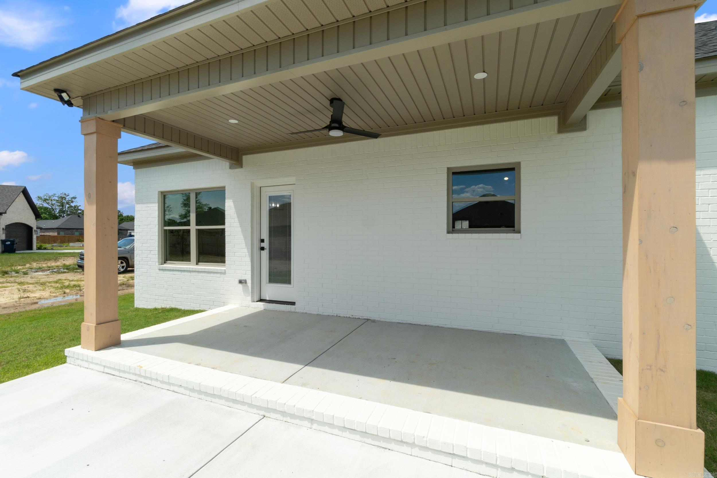 EAST MEADOW - Residential