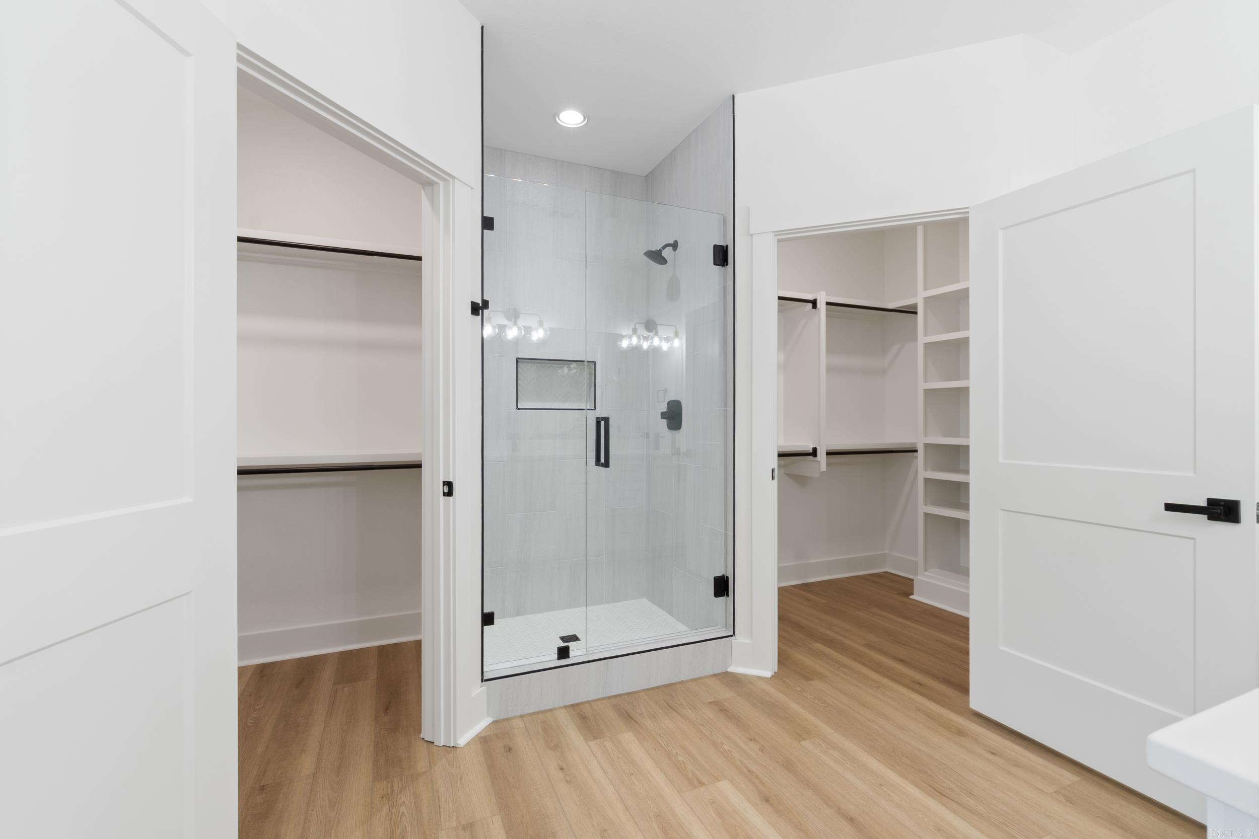 EAST MEADOW - Residential