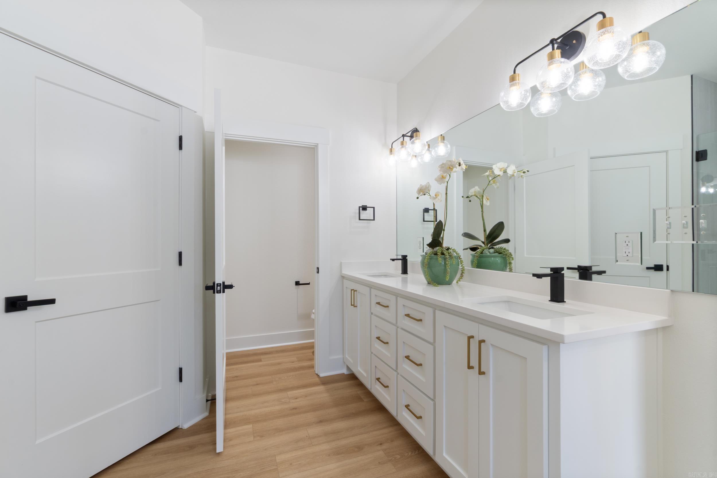 EAST MEADOW - Residential