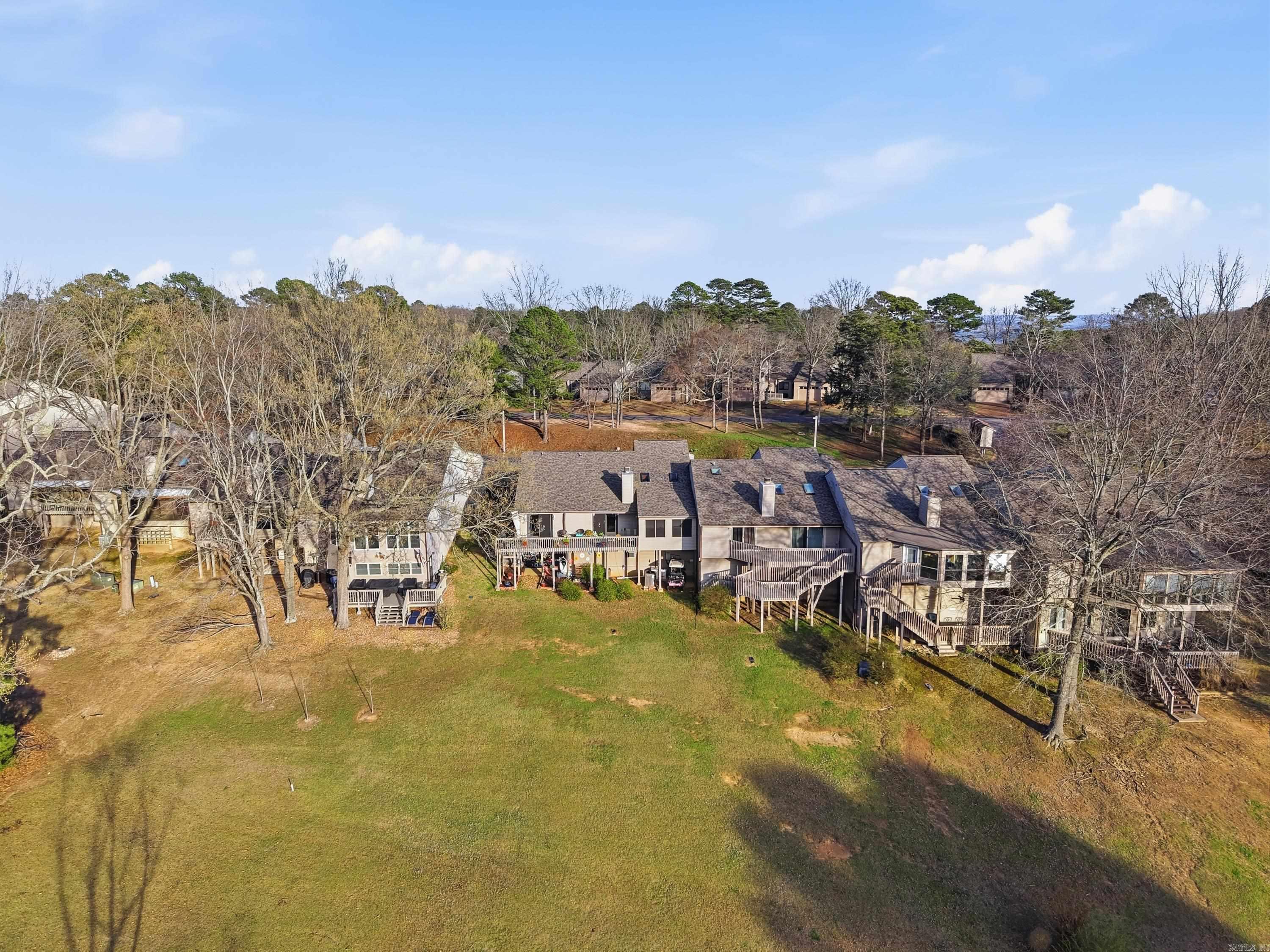 COUNTRY CLUB RIDGE TOWN - Residential