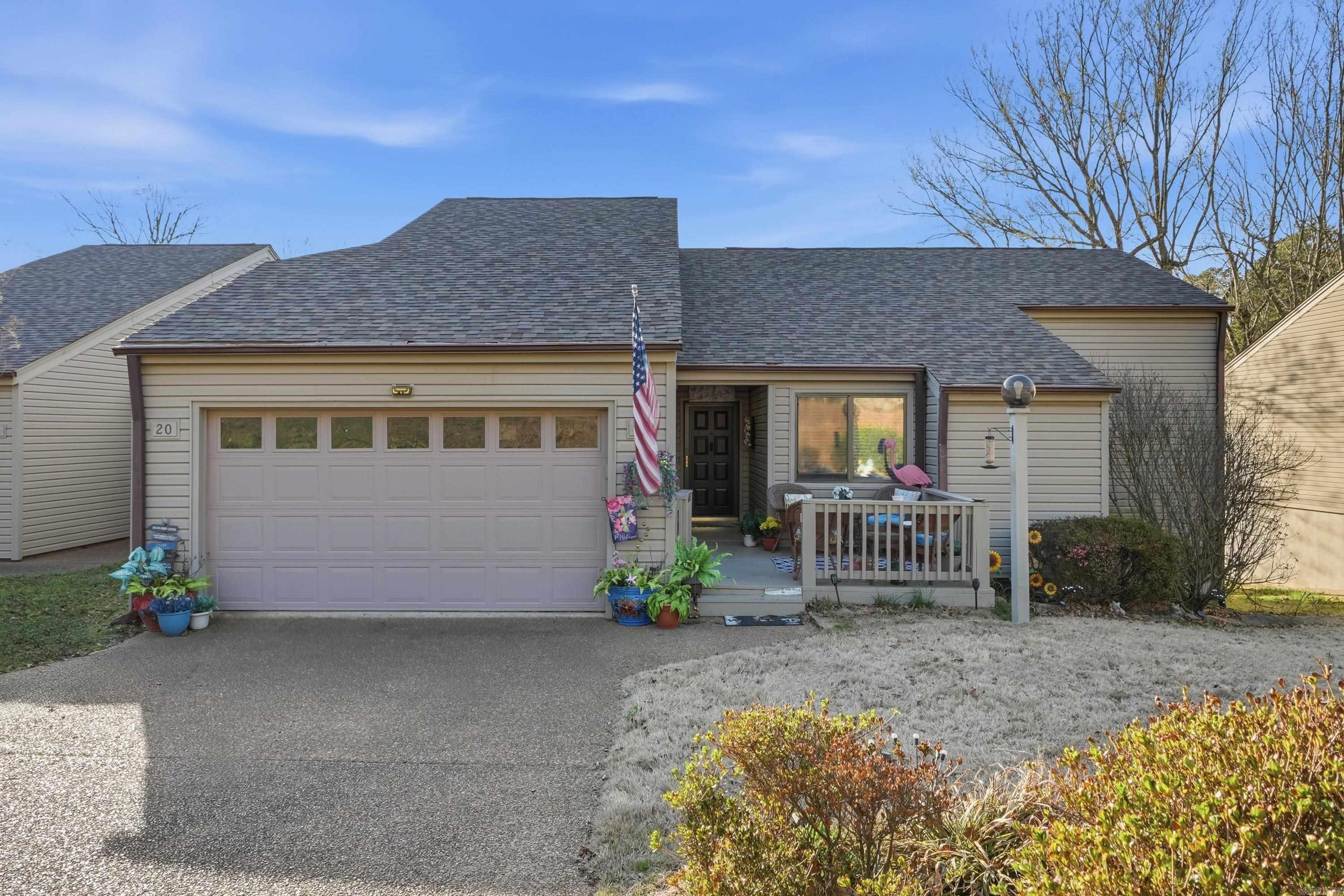 COUNTRY CLUB RIDGE TOWN - Residential