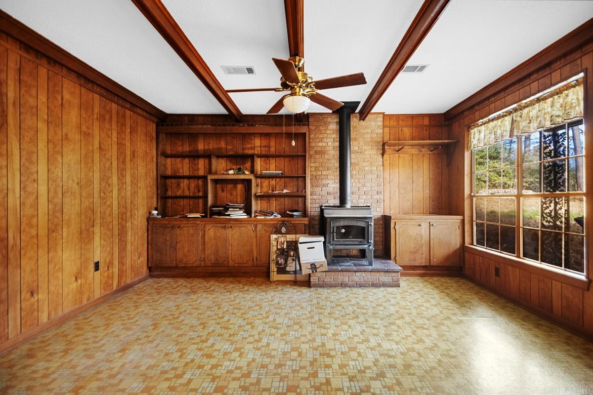 CLINTON ACRES - Residential