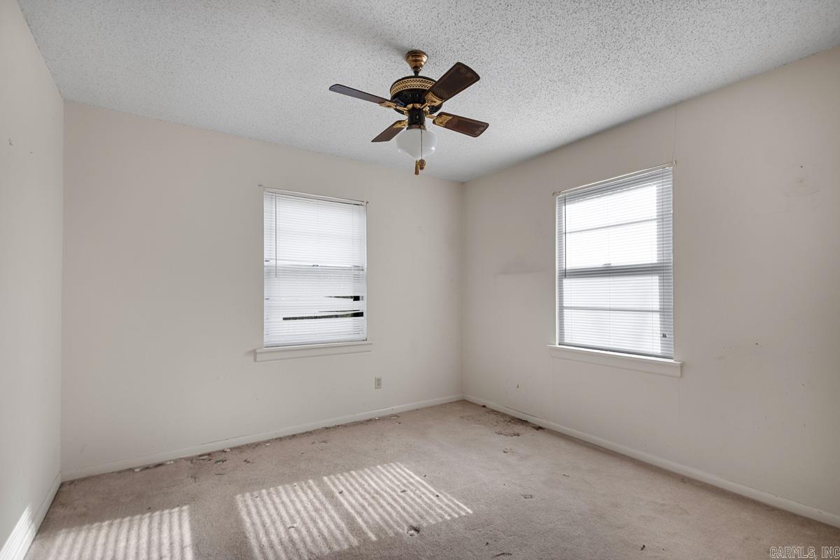 CLINTON ACRES - Residential