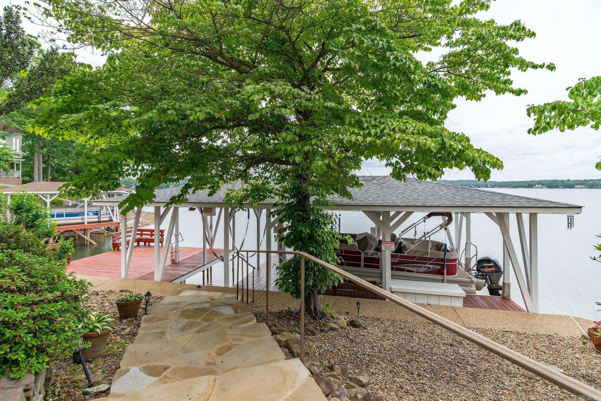 Guindola - Residential