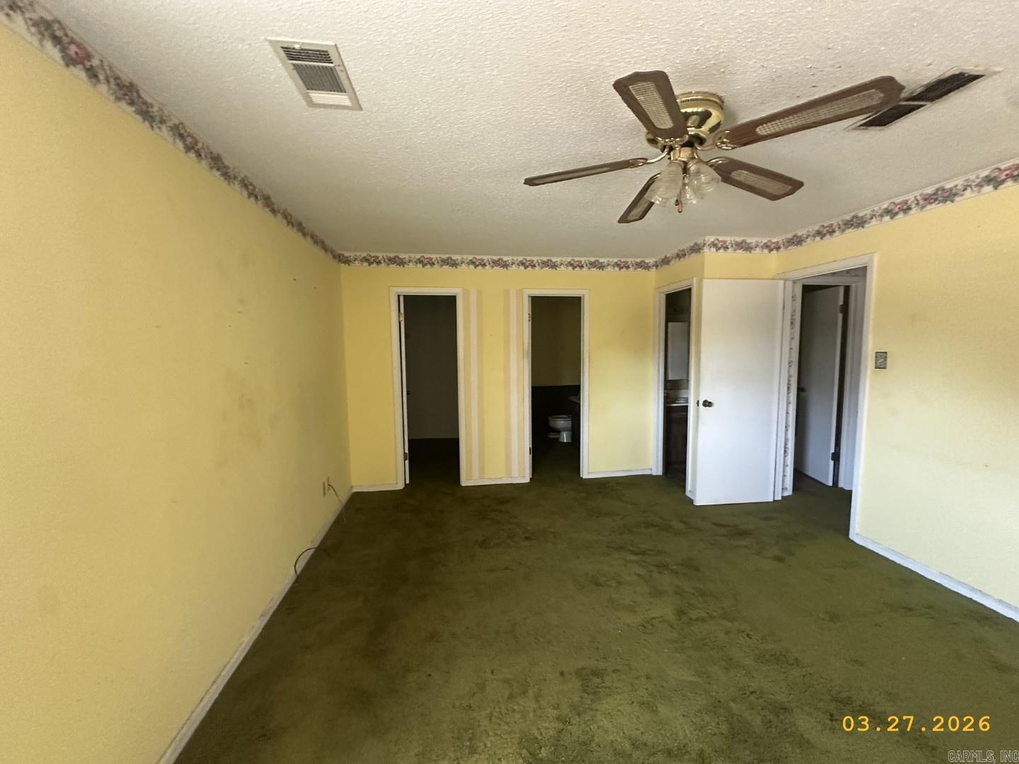 FRENCH VILLAGE - Residential