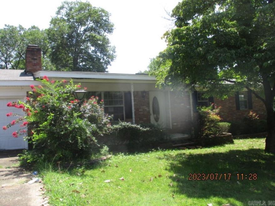 Highest and Best hold period - active now and expires at 1:00 P.M. 10/06/2023 CST.  Brick home located in convenient Cedarwood subdivision.  Great covered patio, sunroom and fenced backyard.  RV parking.