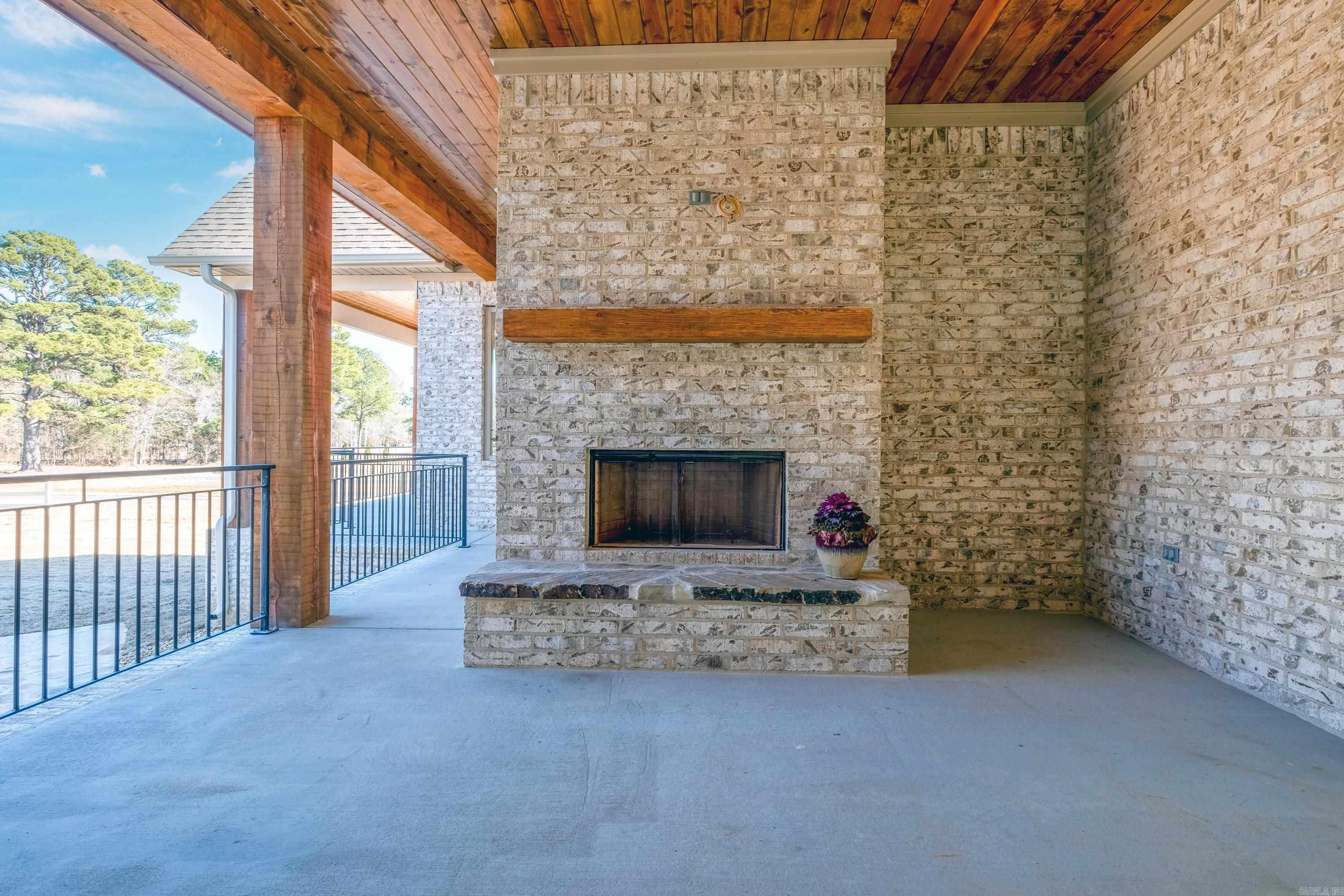 Sweet Gum - Residential