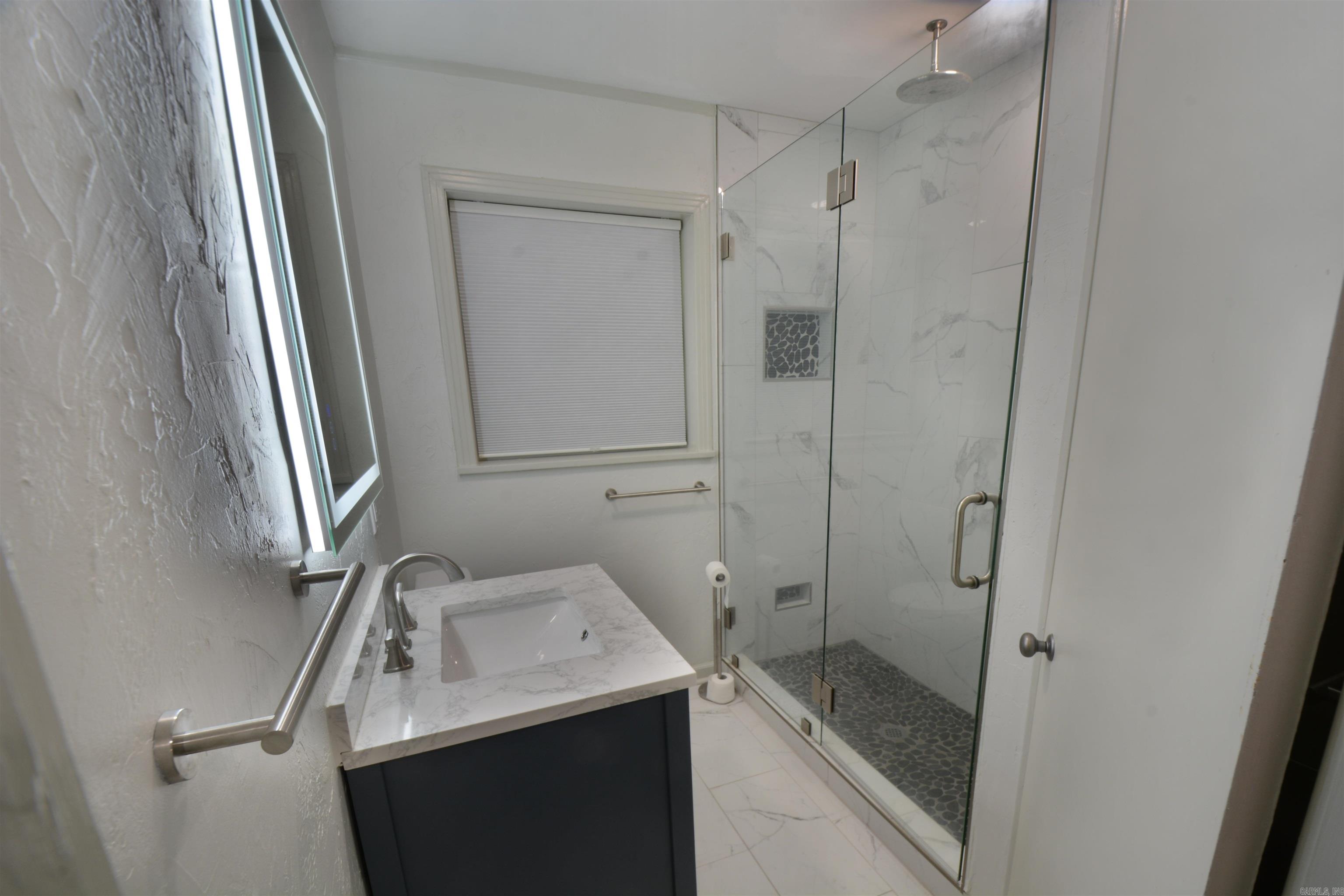 EDDY & LONGINOTTI - Residential