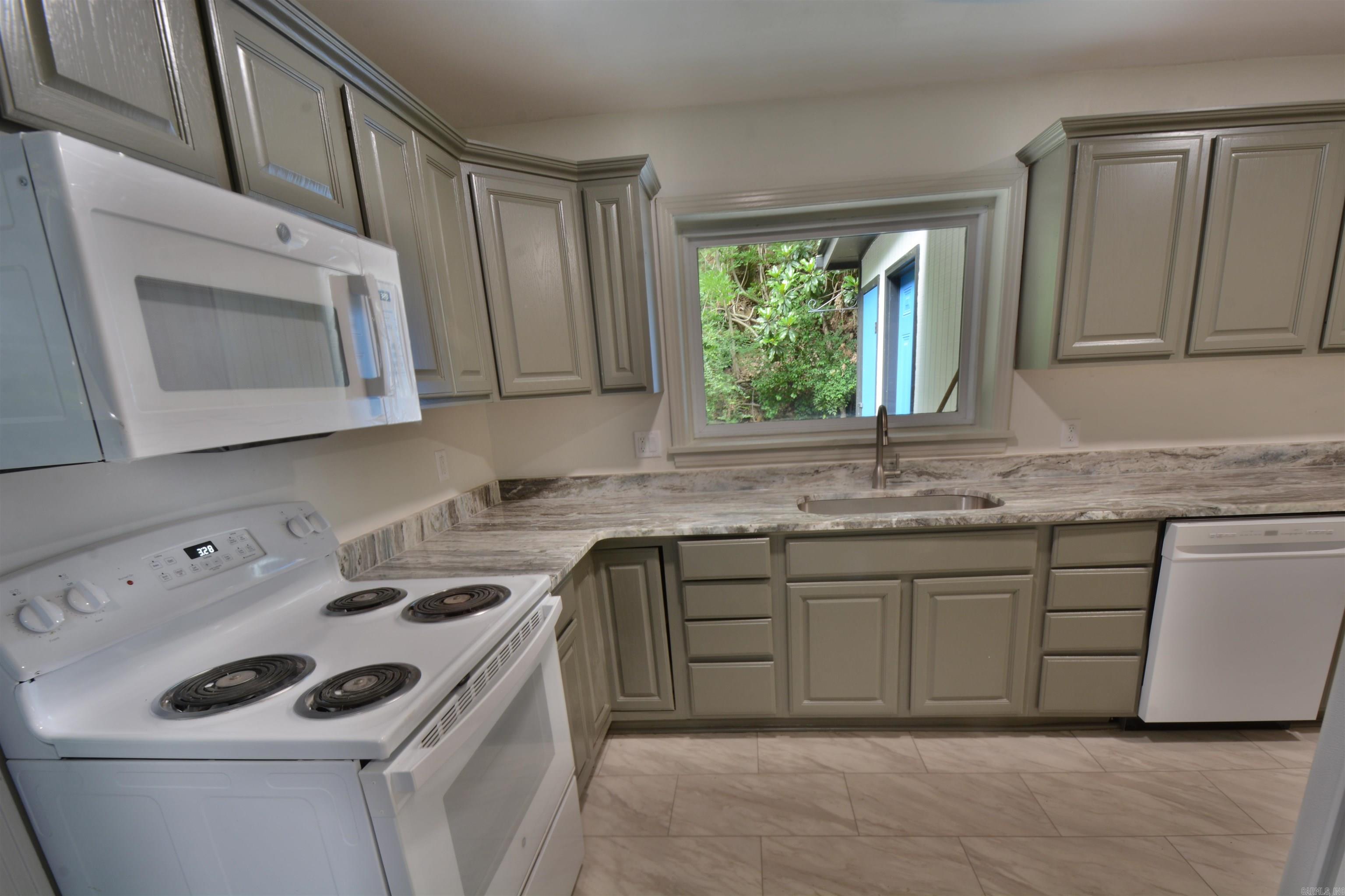 EDDY & LONGINOTTI - Residential