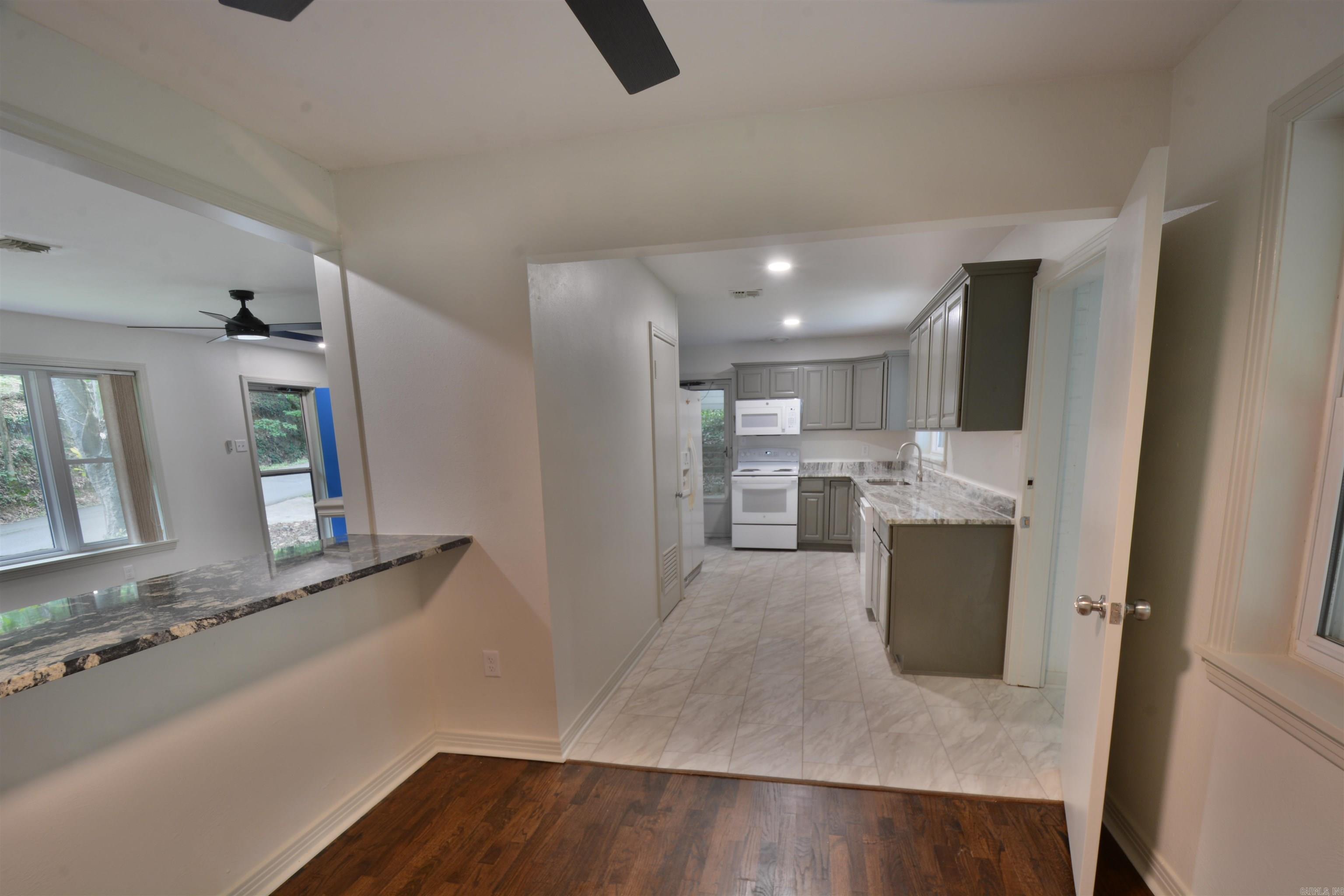 EDDY & LONGINOTTI - Residential