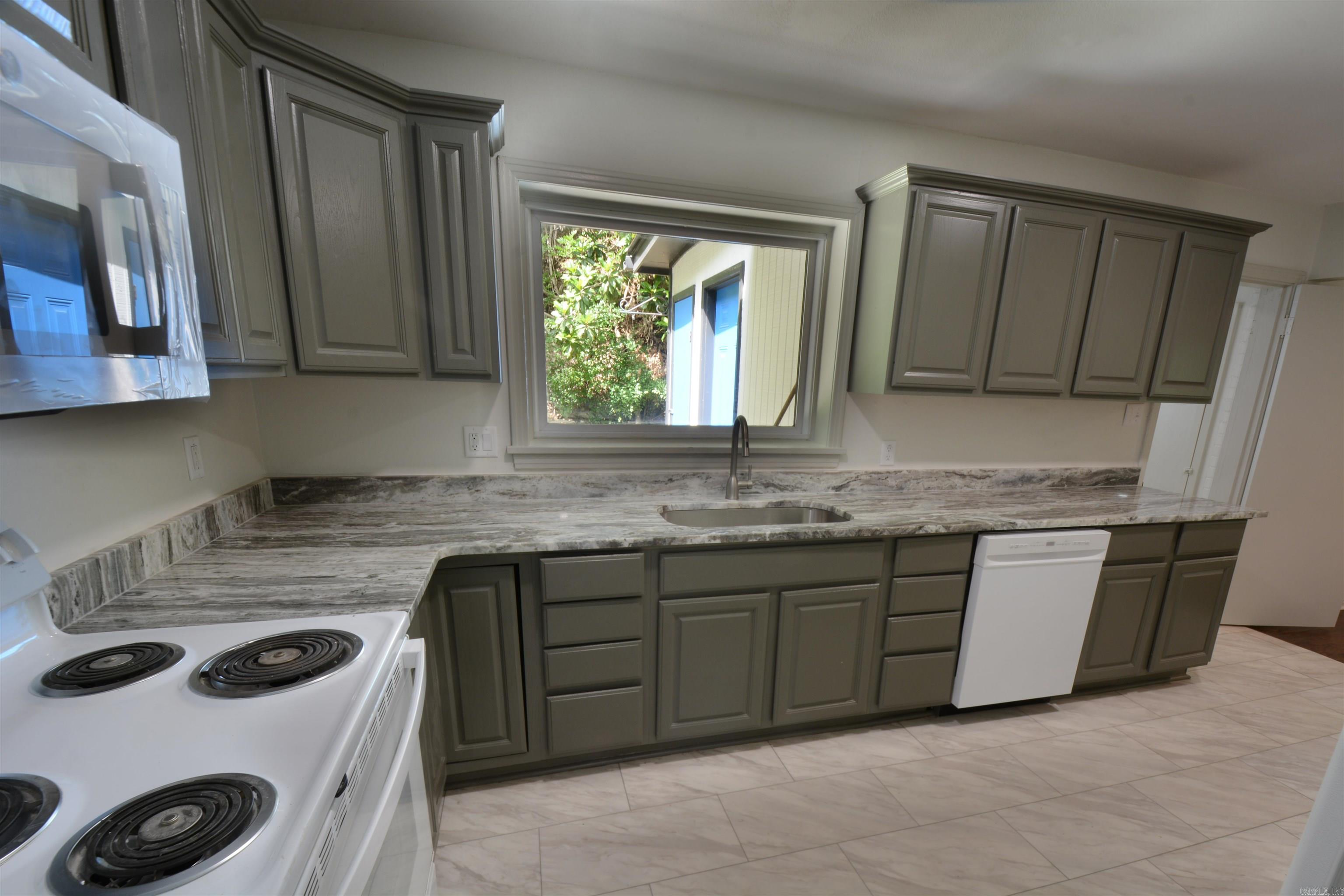 EDDY & LONGINOTTI - Residential