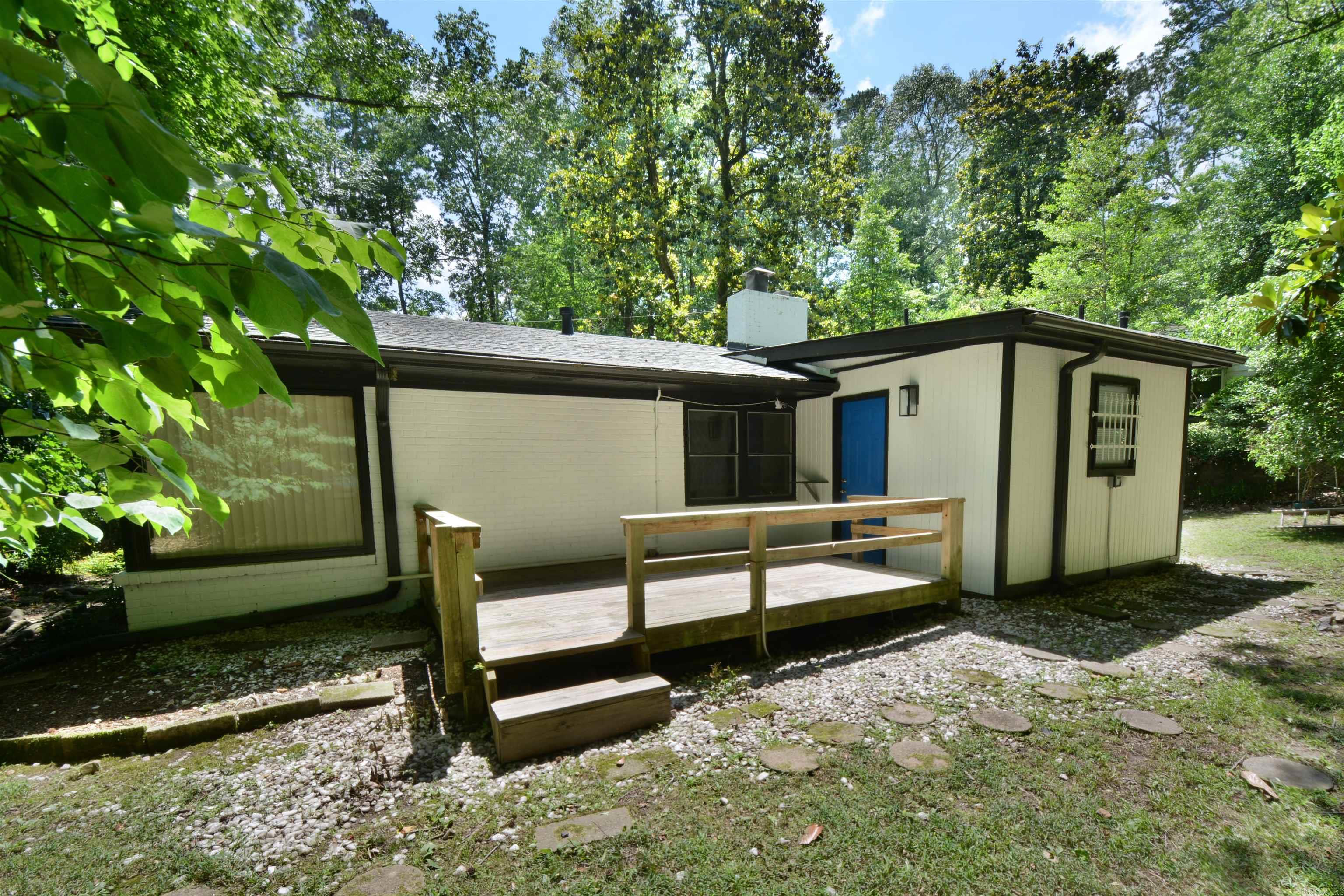 EDDY & LONGINOTTI - Residential