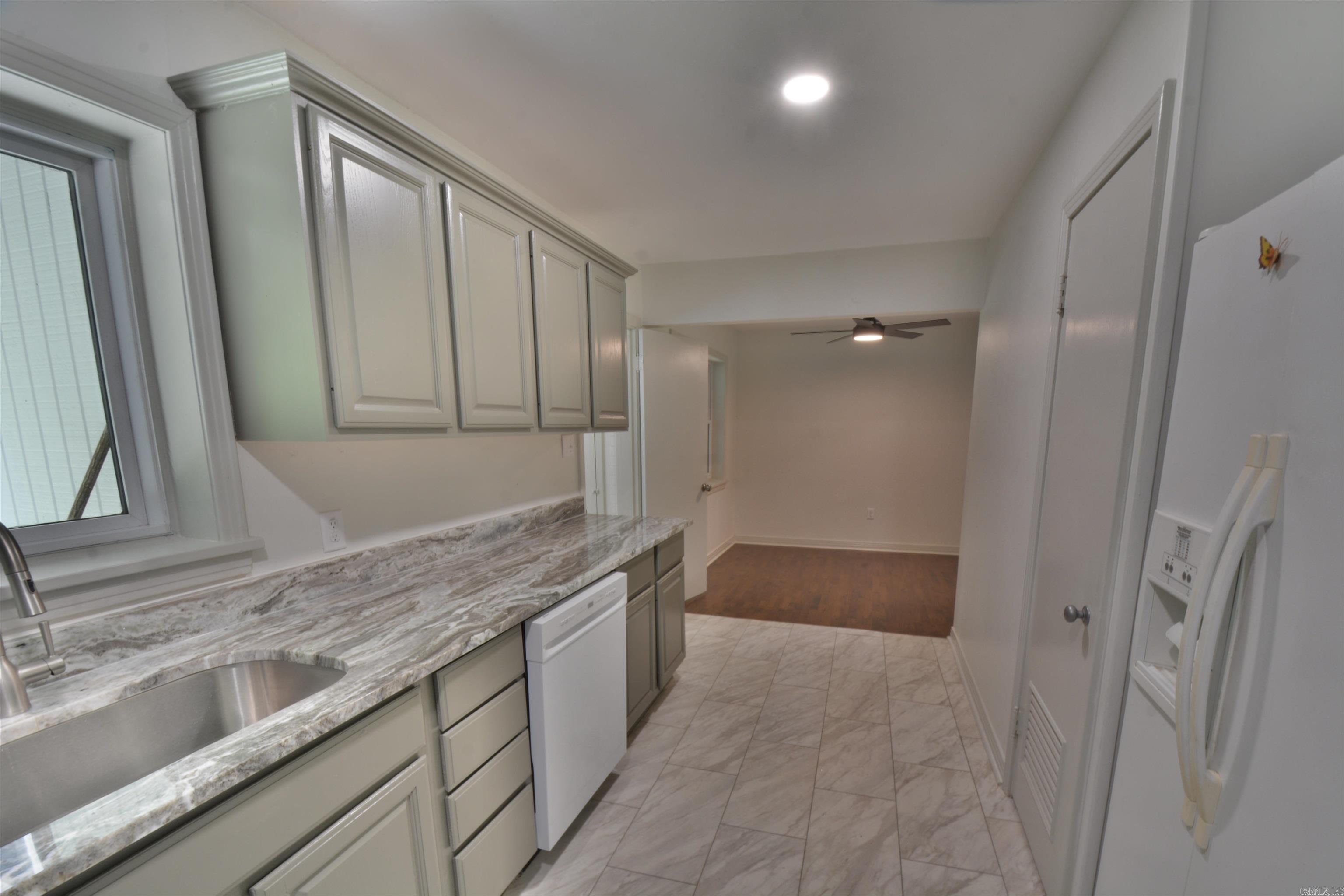 EDDY & LONGINOTTI - Residential