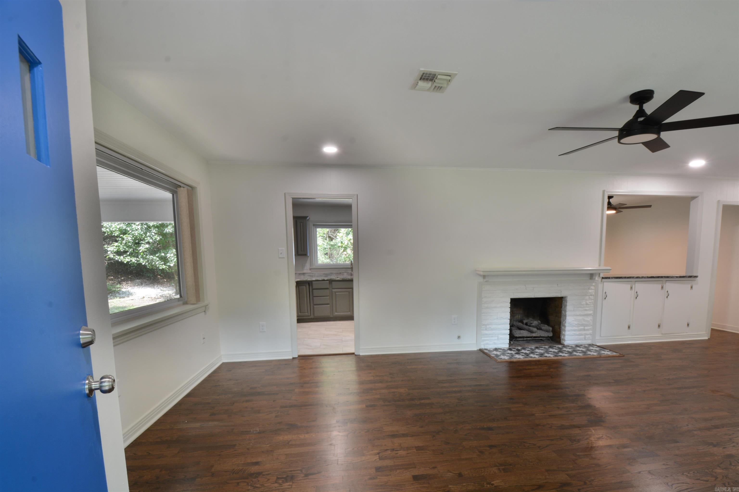 EDDY & LONGINOTTI - Residential