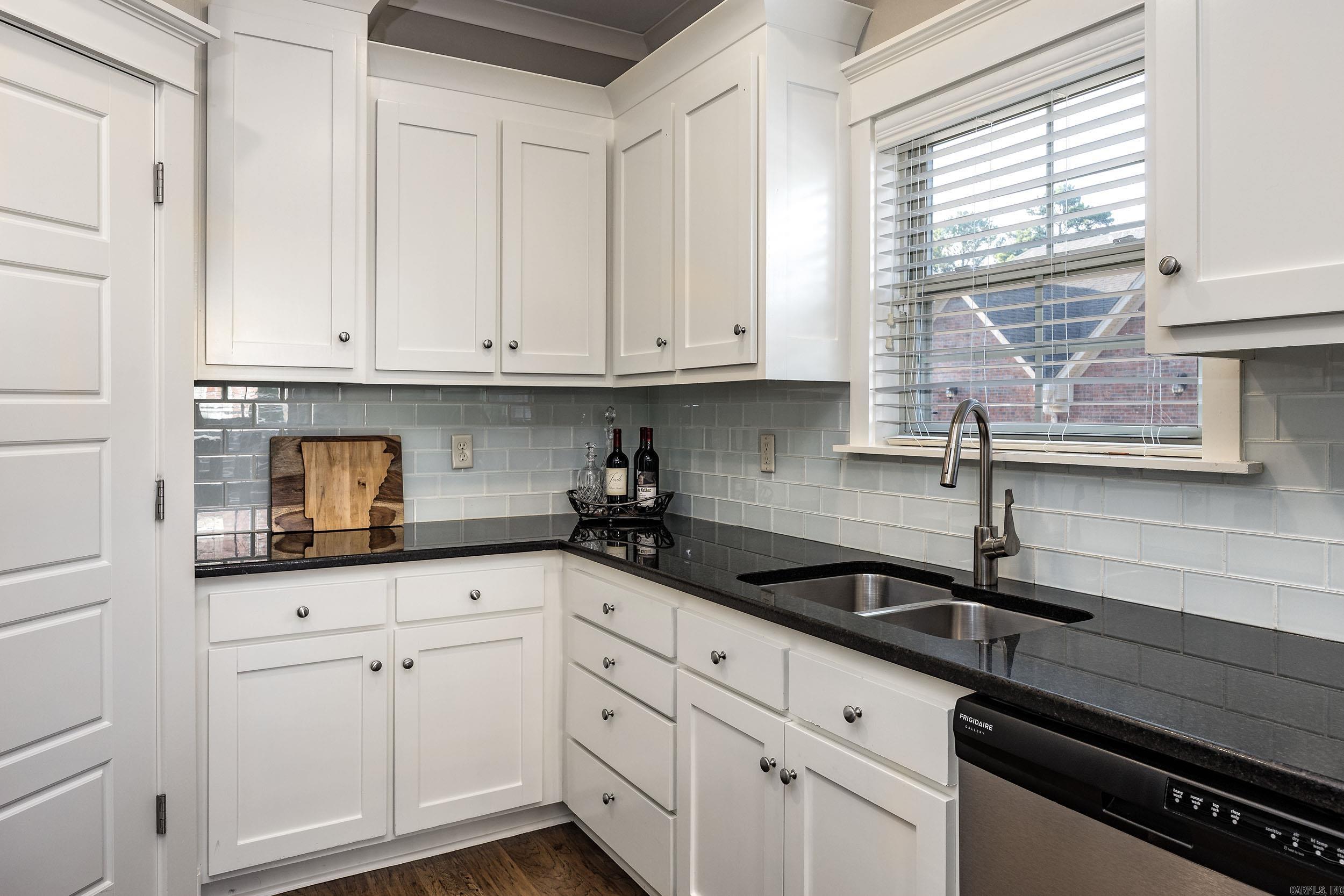 VALLEY VIEW - Residential