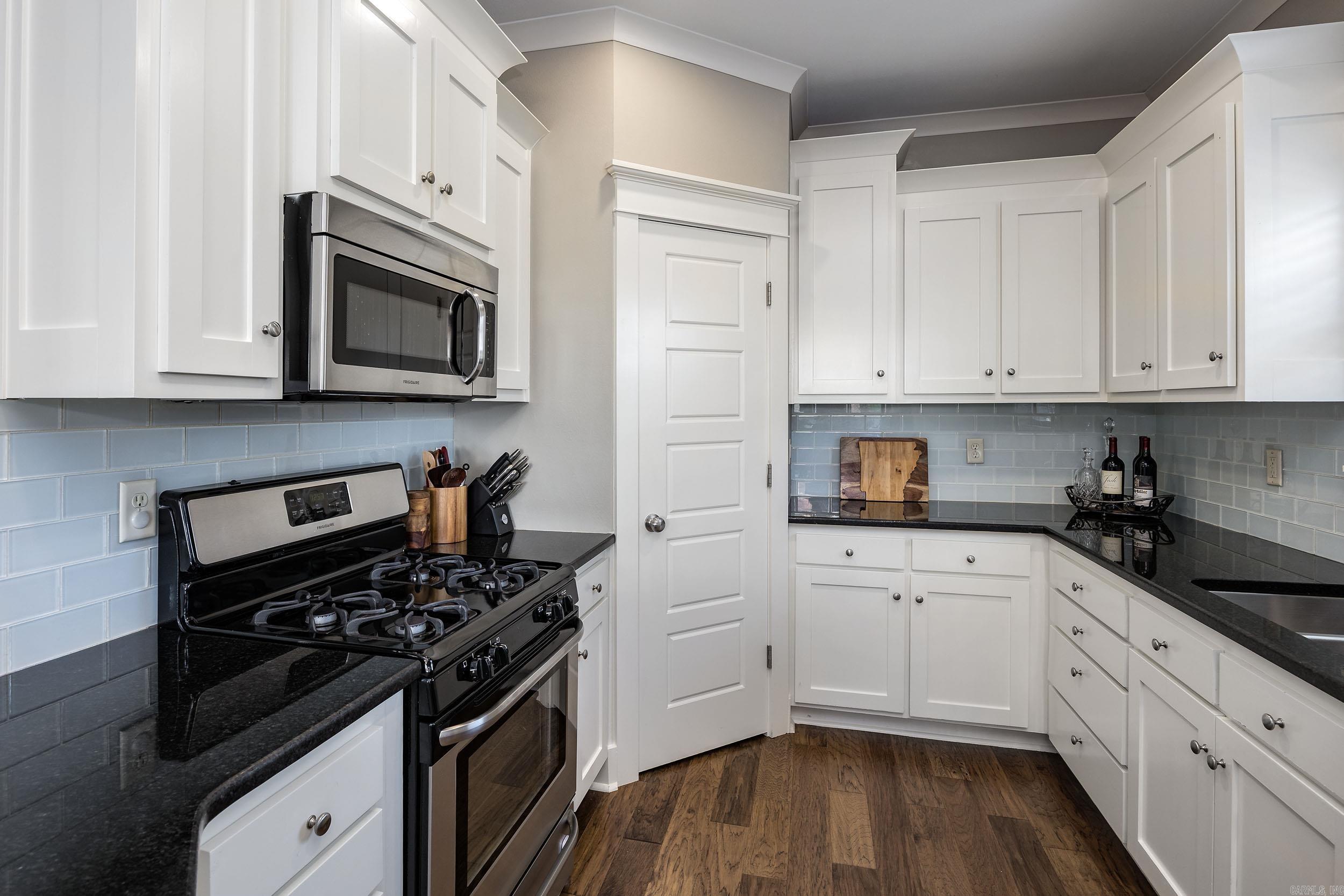 VALLEY VIEW - Residential