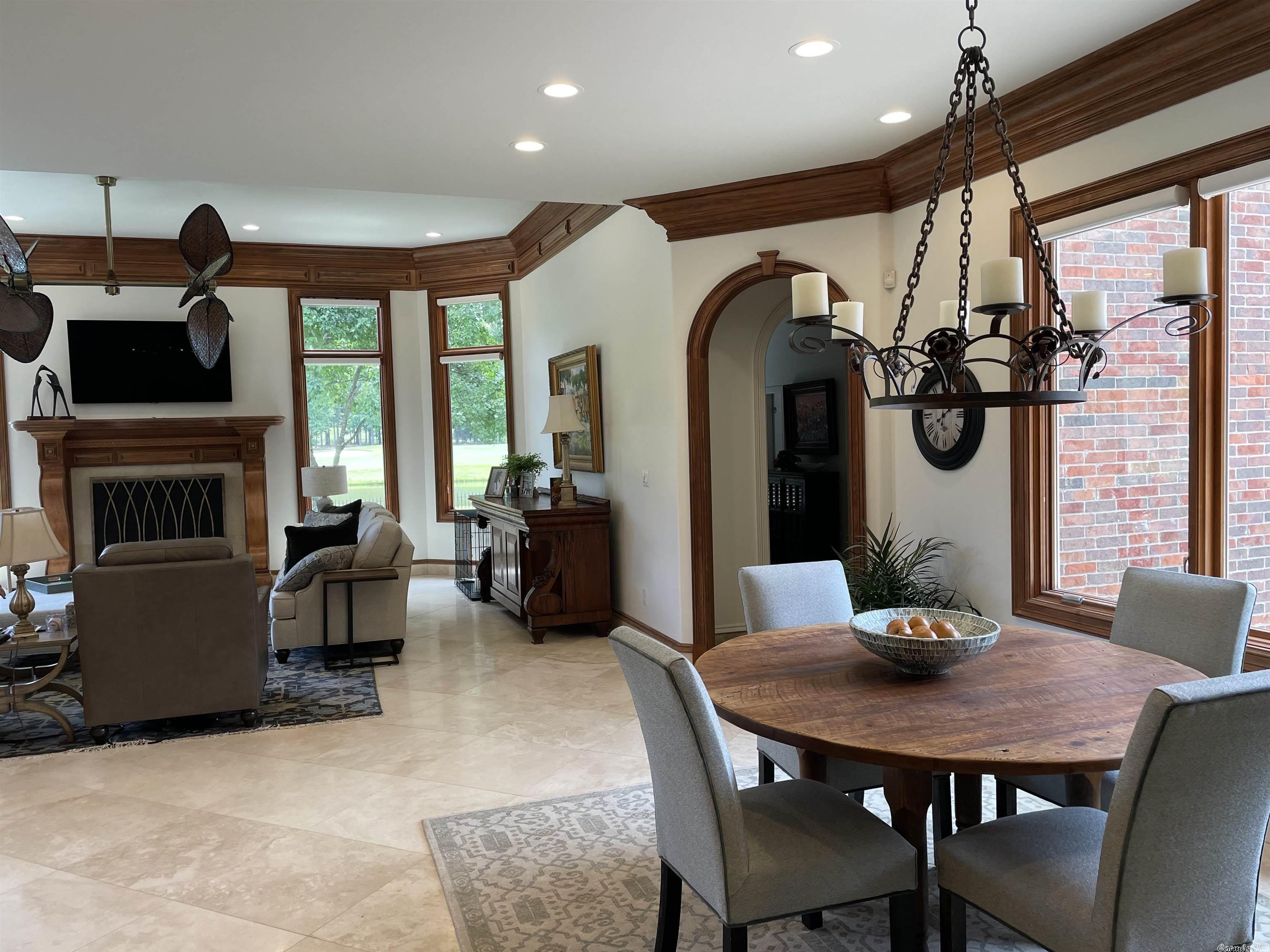 CHENAL VALLEY SOLOGNE CIRCLE - Residential