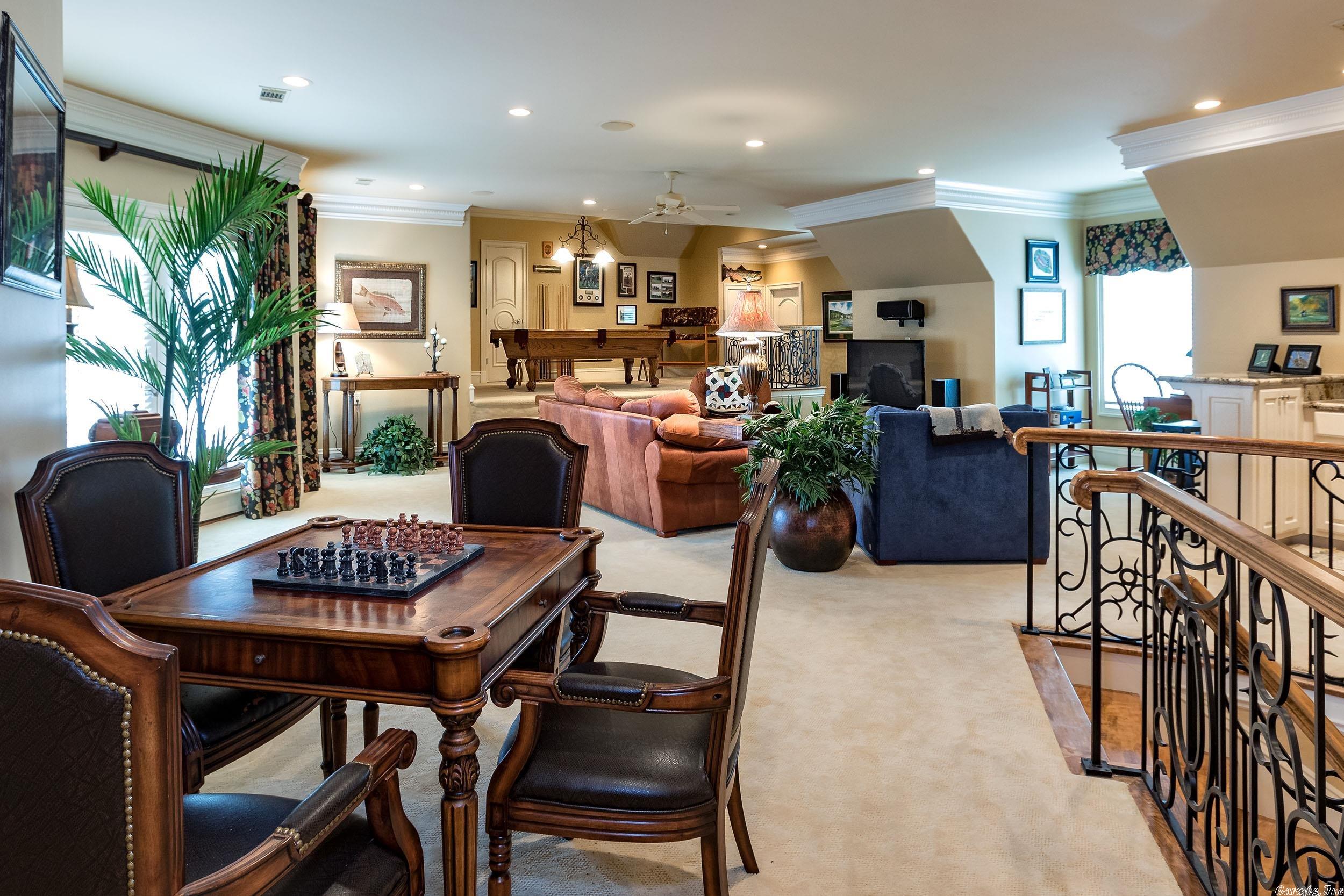 CHENAL VALLEY SOLOGNE CIRCLE - Residential