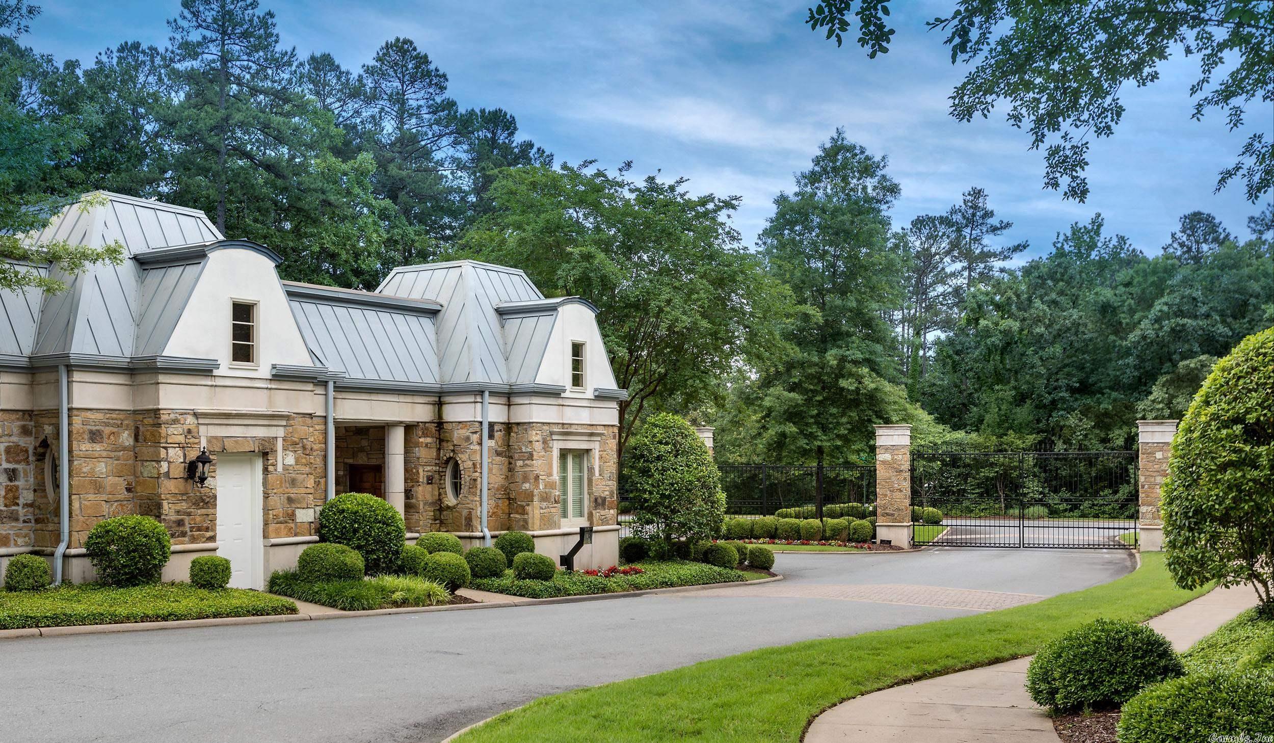 CHENAL VALLEY SOLOGNE CIRCLE - Residential