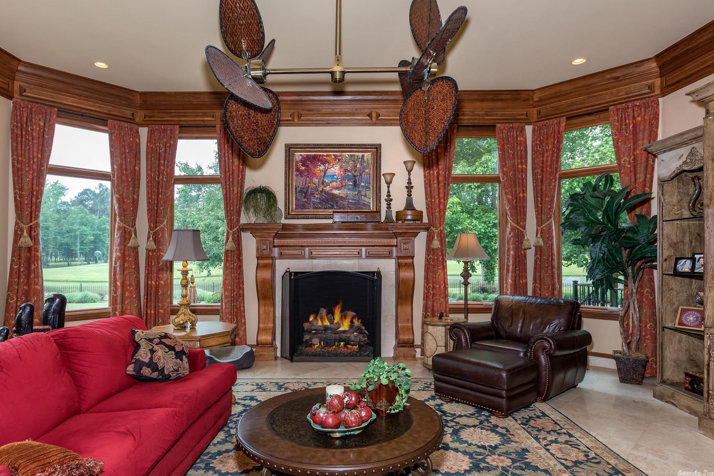 CHENAL VALLEY SOLOGNE CIRCLE - Residential