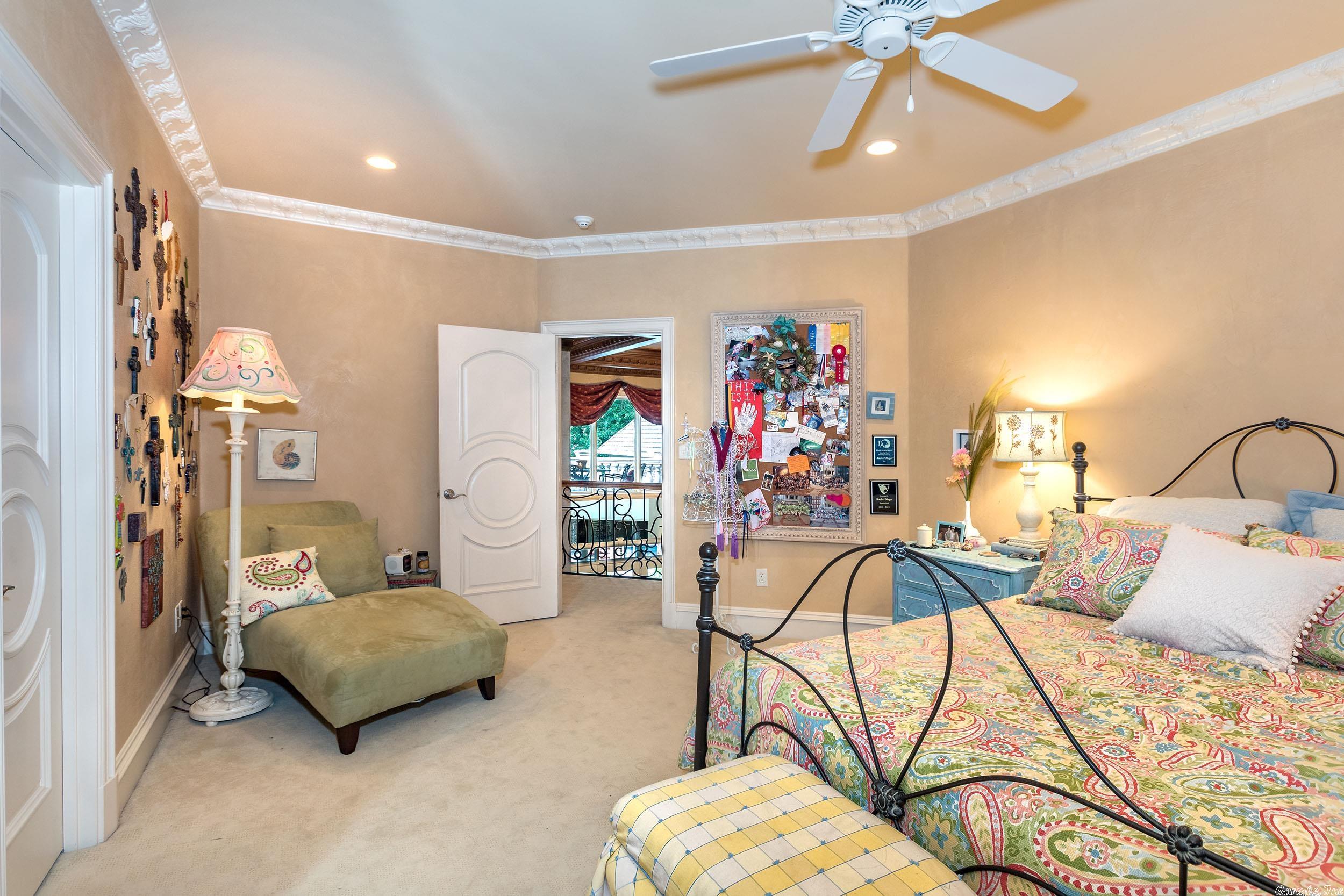 CHENAL VALLEY SOLOGNE CIRCLE - Residential