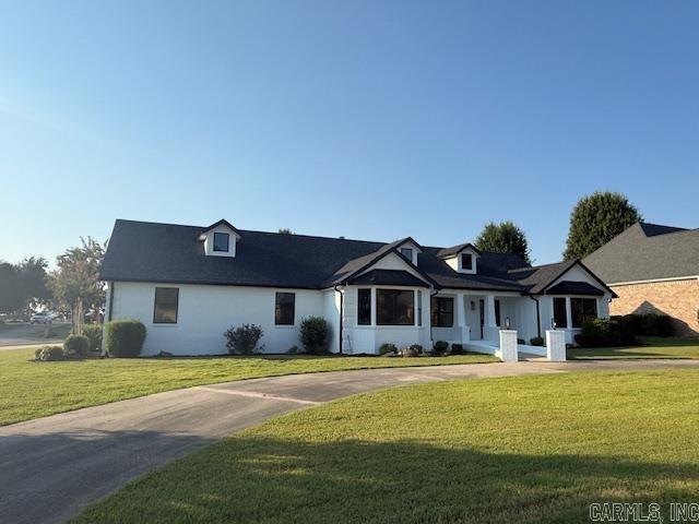 Sold before Listed property, remodeled and updated