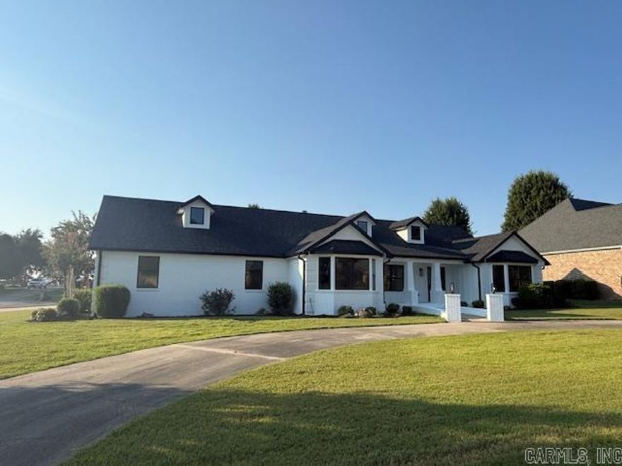 Sold before Listed property, remodeled and updated