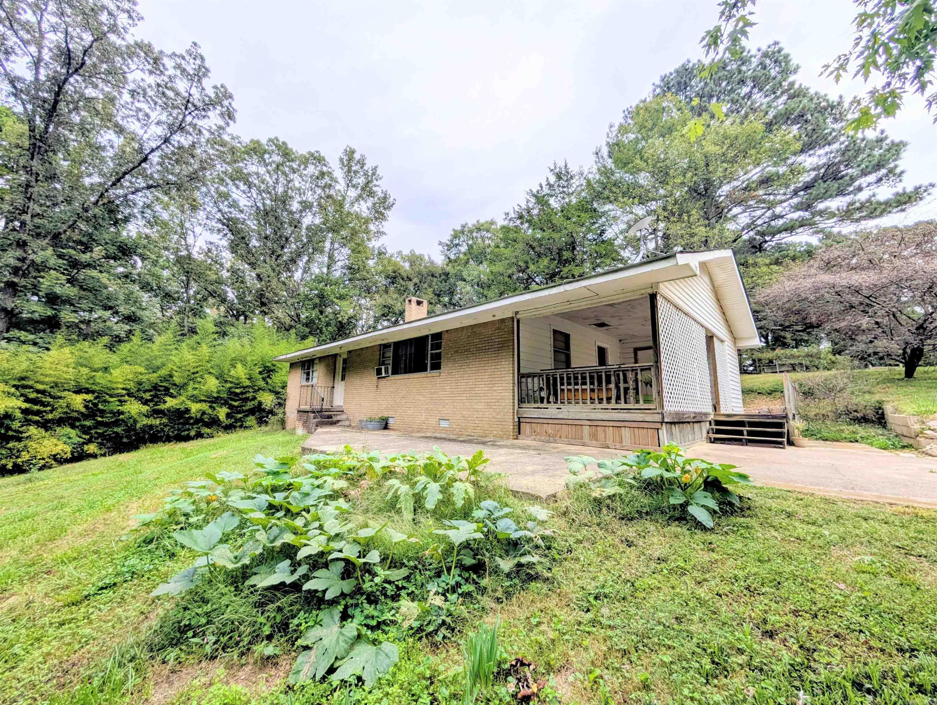 This charming 2-bedroom, 1-bathroom home sits on 1.30 acres just steps from Wilhelmina Lake. The property combines the comfort of a cozy home with the convenience of being right next to one of Polk Countyās most popular outdoor recreation areas. With plenty of land surrounding the home, youāll have room for a garden, outdoor gatherings, or simply extra space to spread out and enjoy the peaceful setting. Whether youāre looking for a starter home, investment property, or weekend getaway, this one checks the boxes.