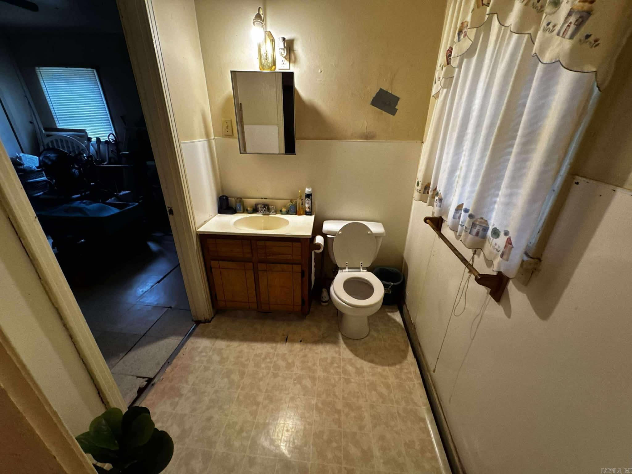 LYNCH ADD - Residential