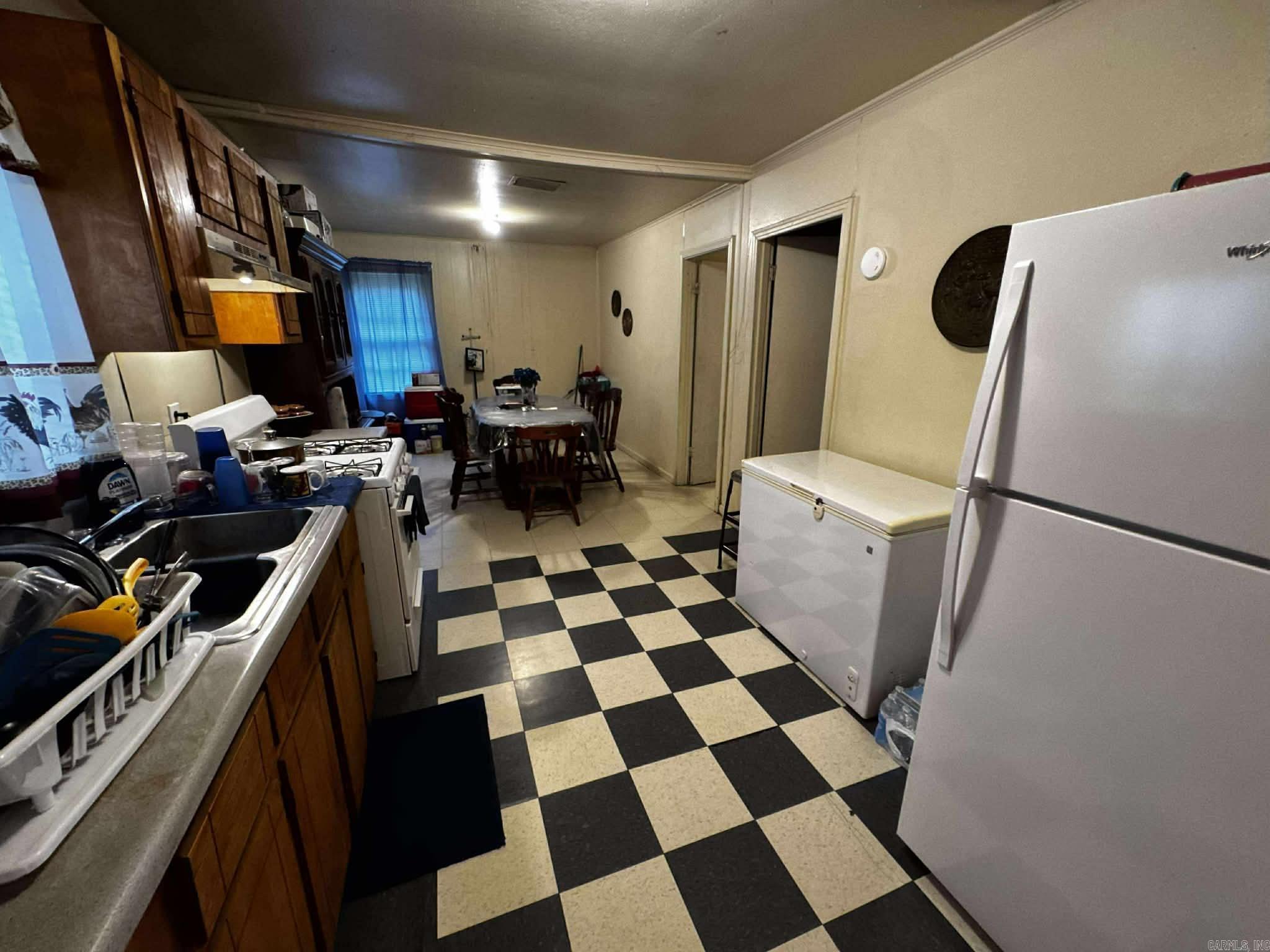 LYNCH ADD - Residential