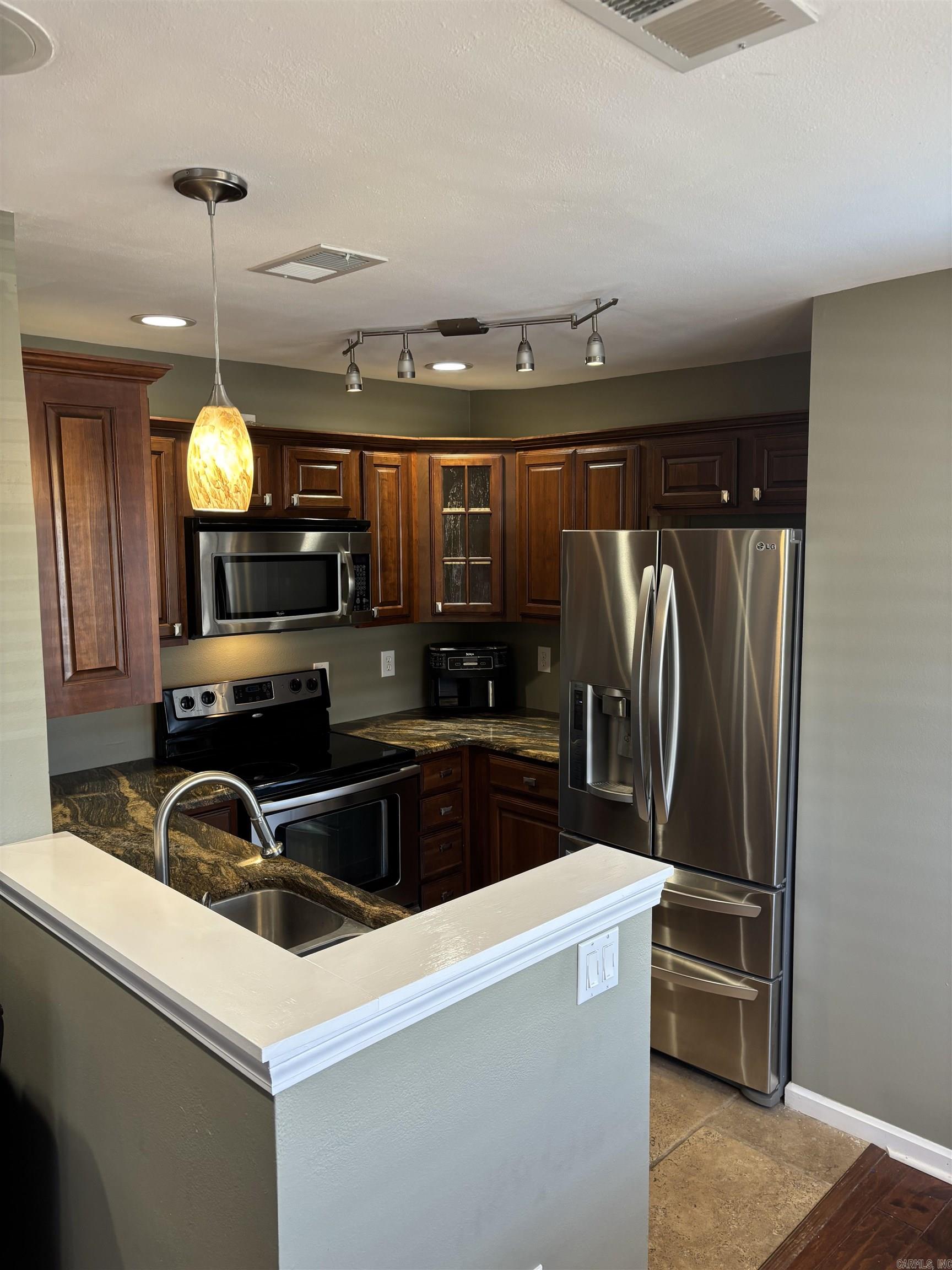 THE CLIFFS HPR - Residential