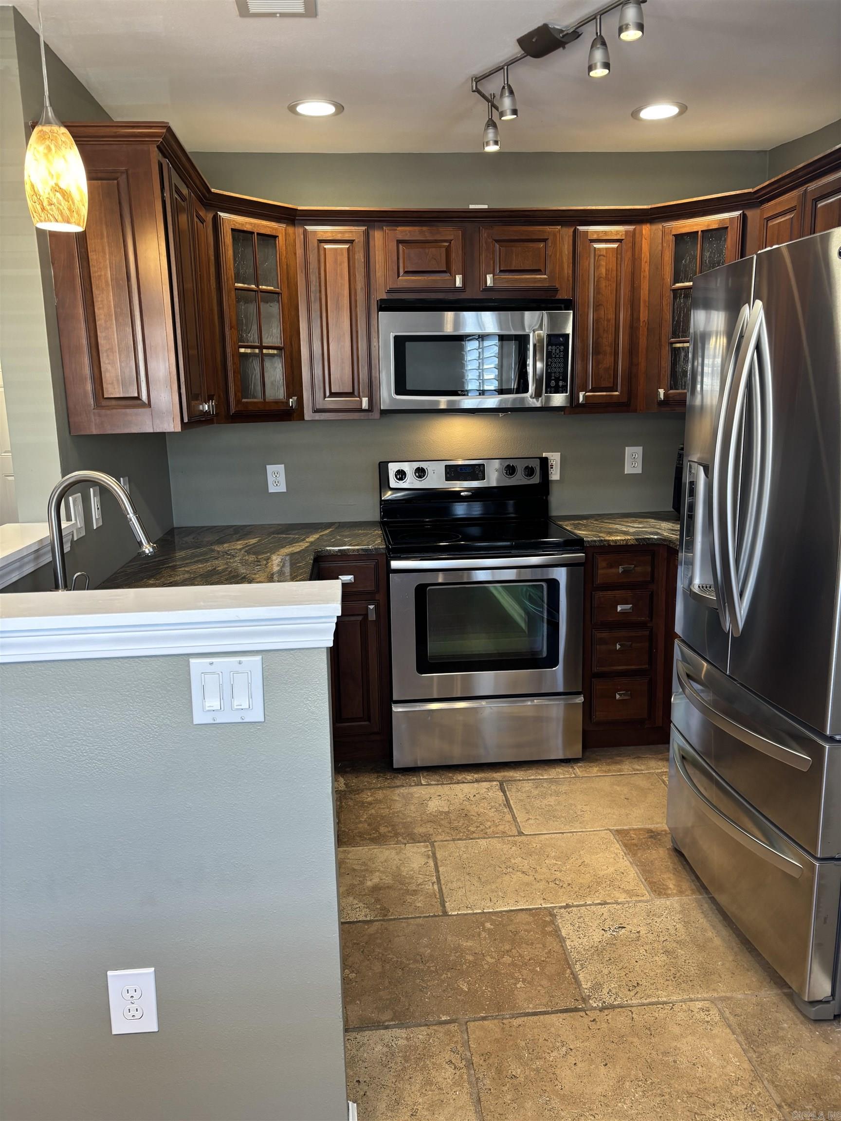 THE CLIFFS HPR - Residential