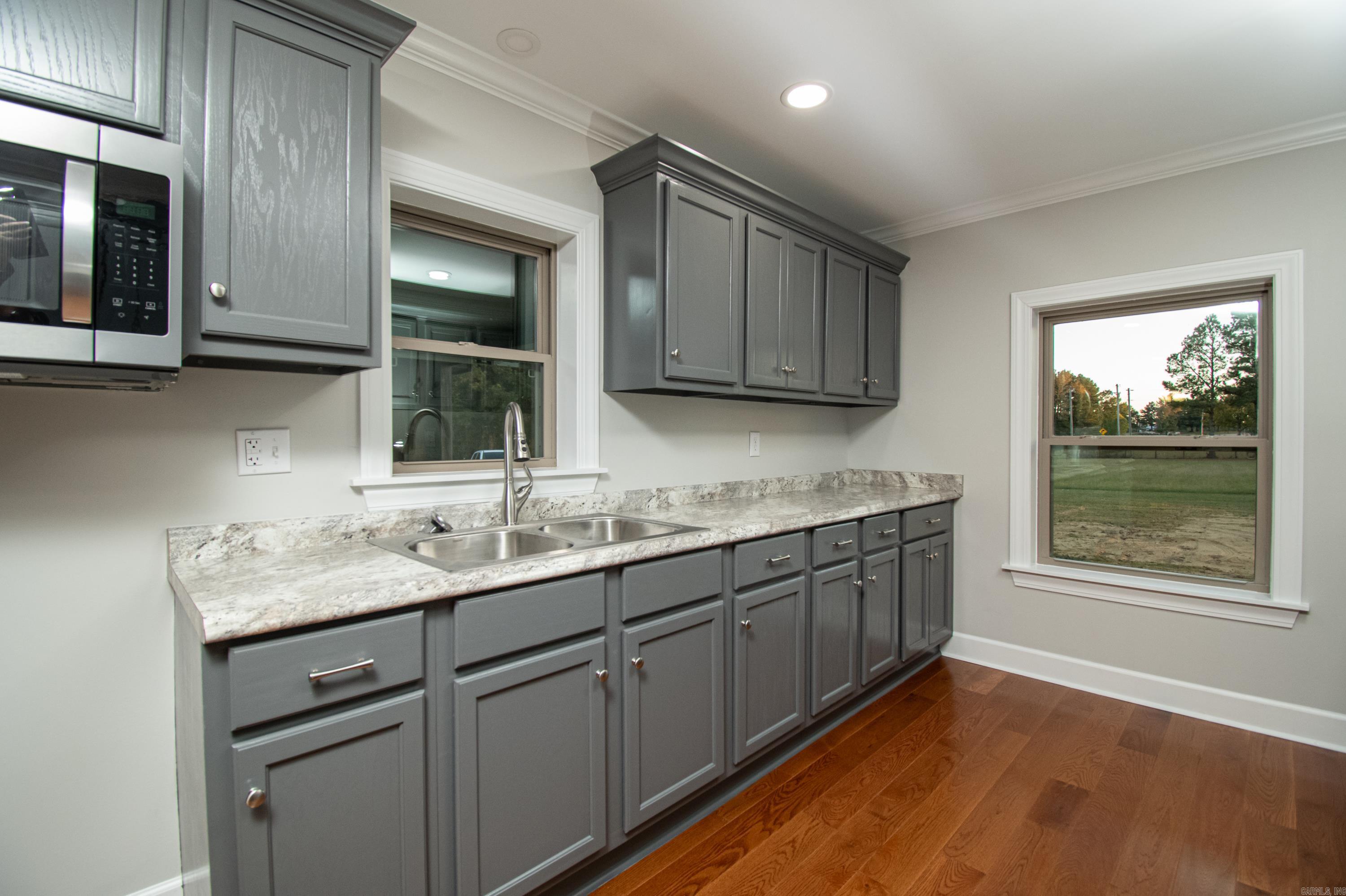 BRADLEY - Residential