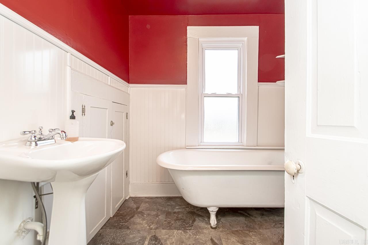 ORIGINAL TOWN OF SHERIDAN - Residential