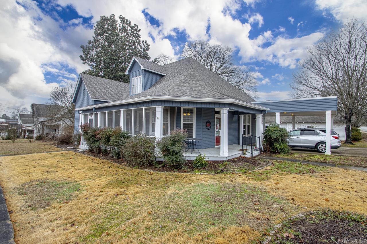 ORIGINAL TOWN OF SHERIDAN - Residential