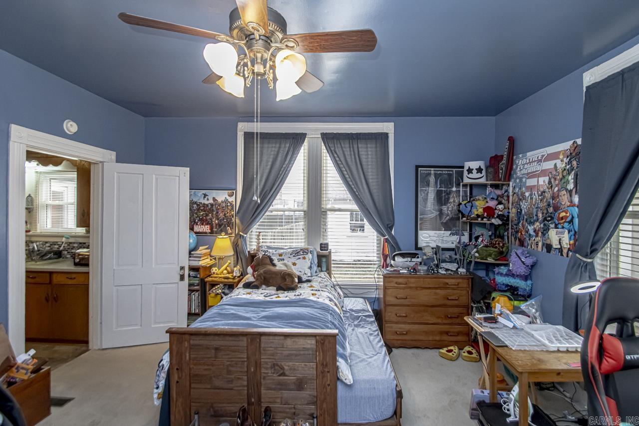 ORIGINAL TOWN OF SHERIDAN - Residential