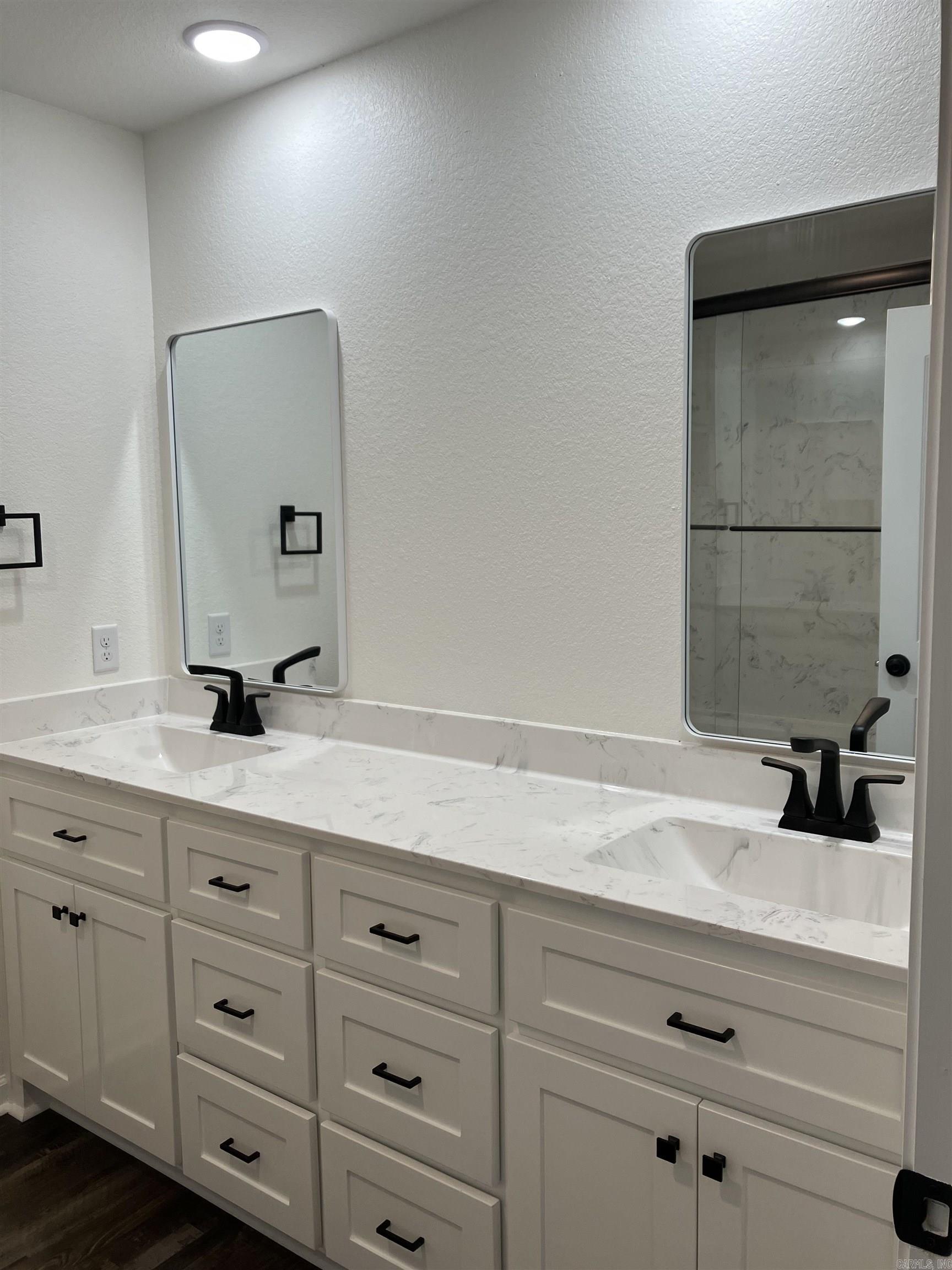 FLORIDIAN HEIGHTS PHASE 1 - Residential